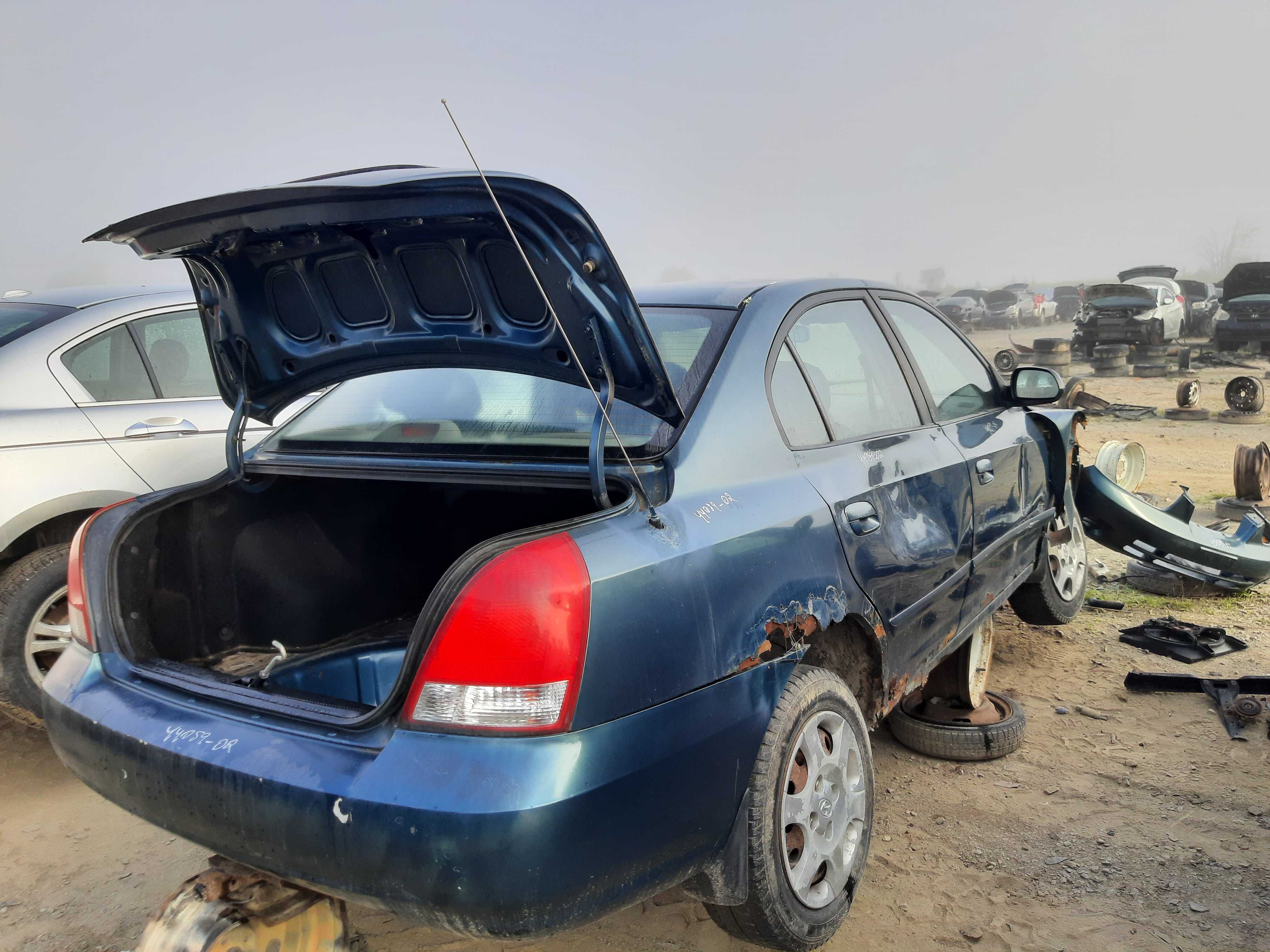HYUNDAI ELANTRA 2002