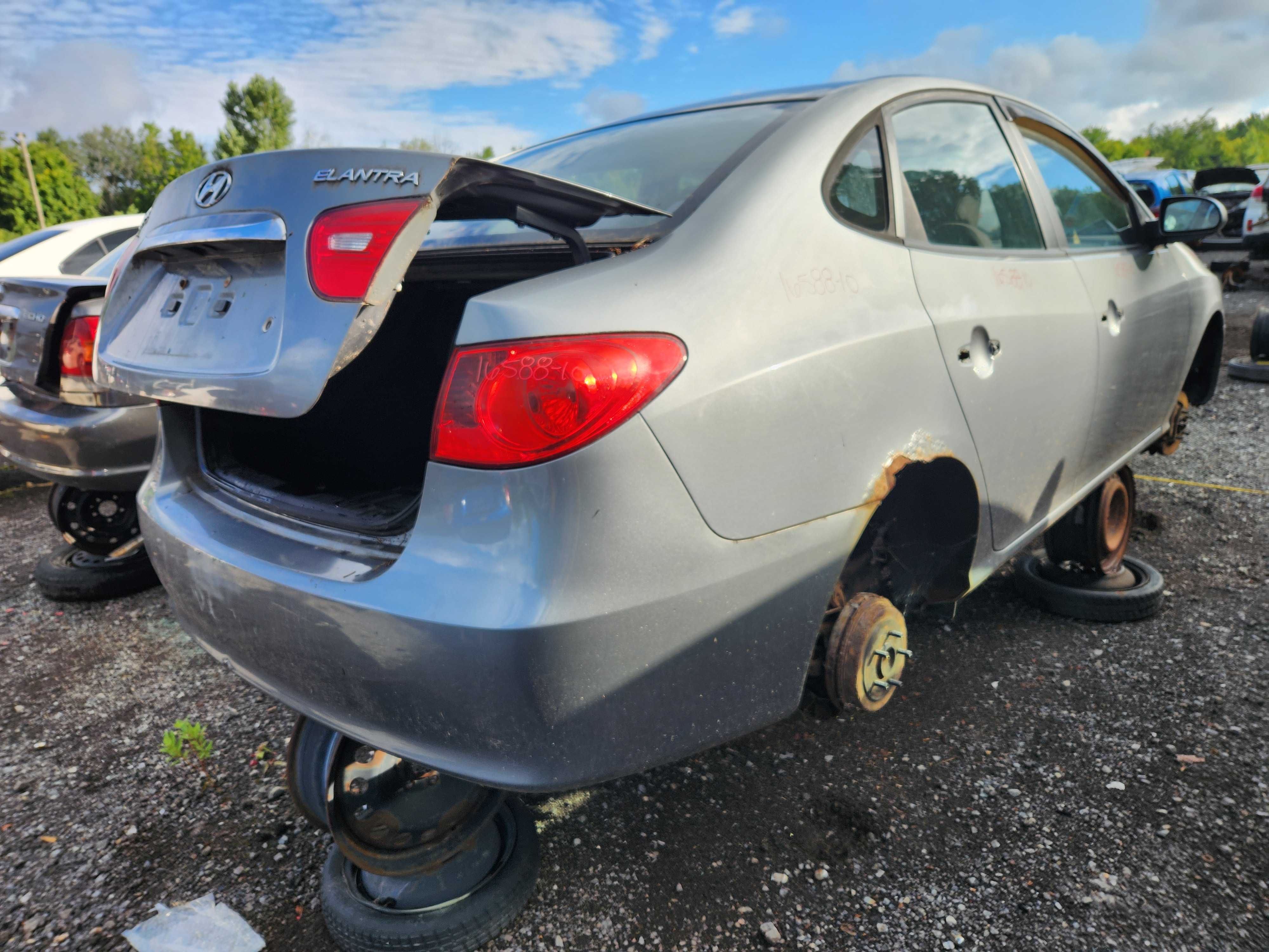 HYUNDAI ELANTRA 2010