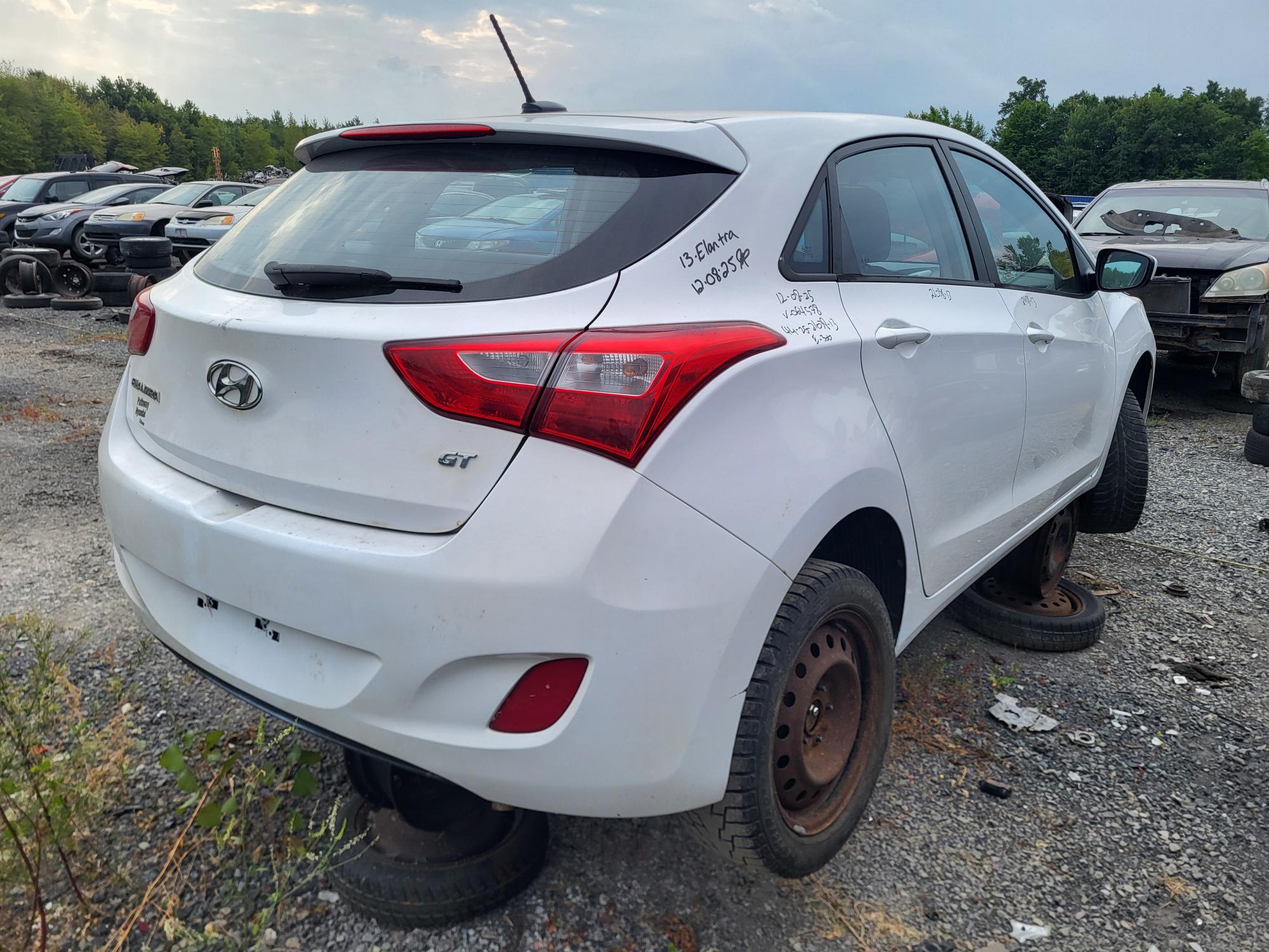 HYUNDAI ELANTRA 2013