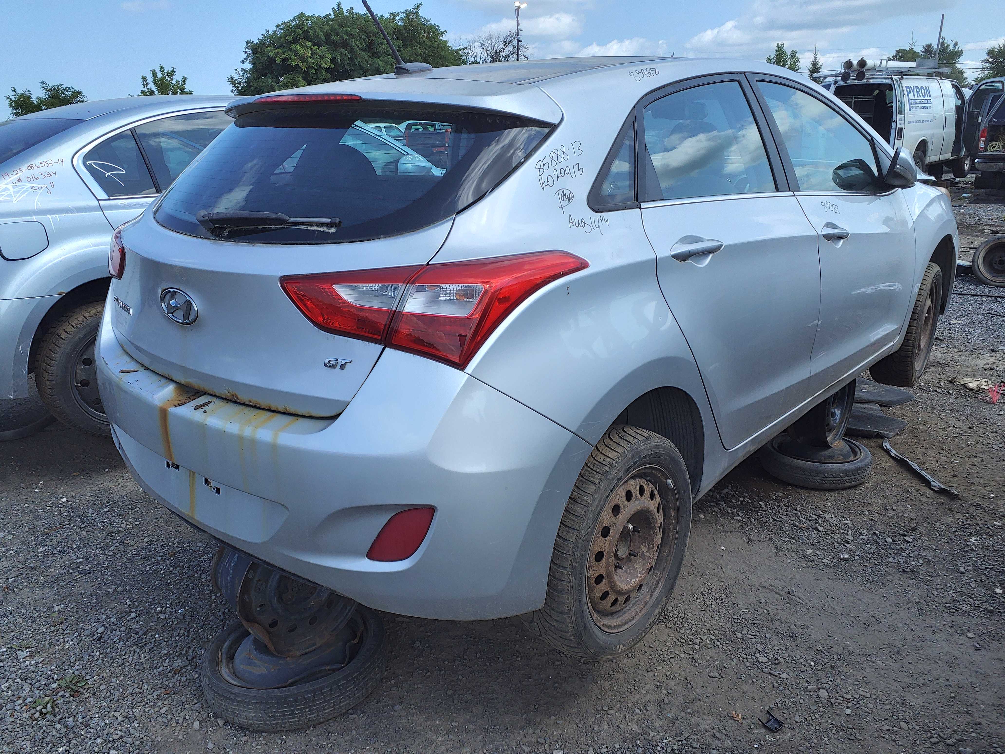 HYUNDAI ELANTRA 2013
