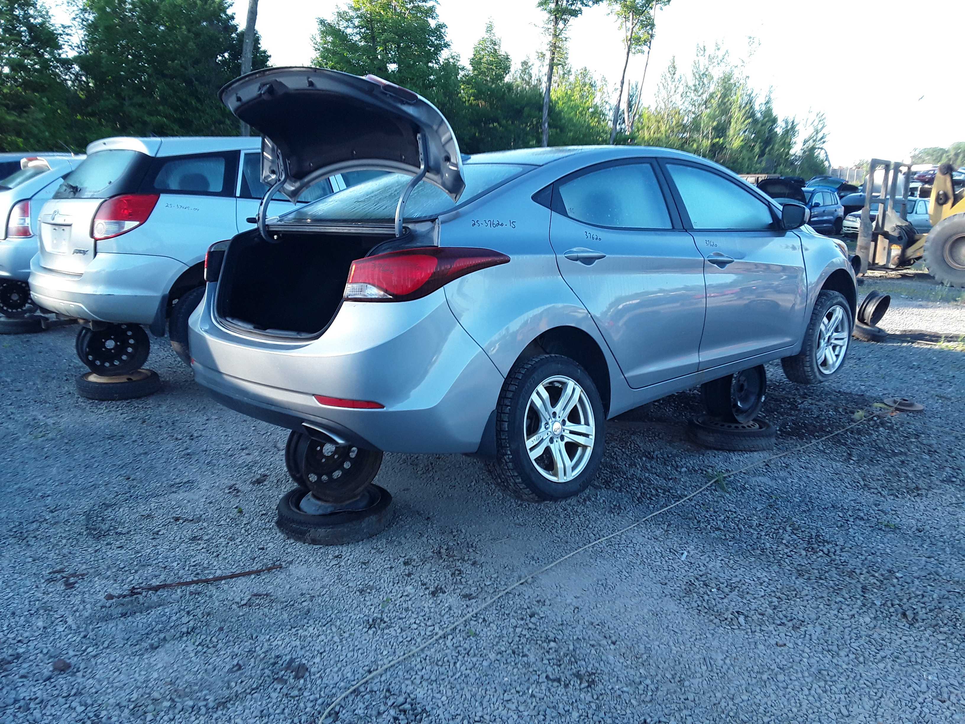 HYUNDAI ELANTRA 2015