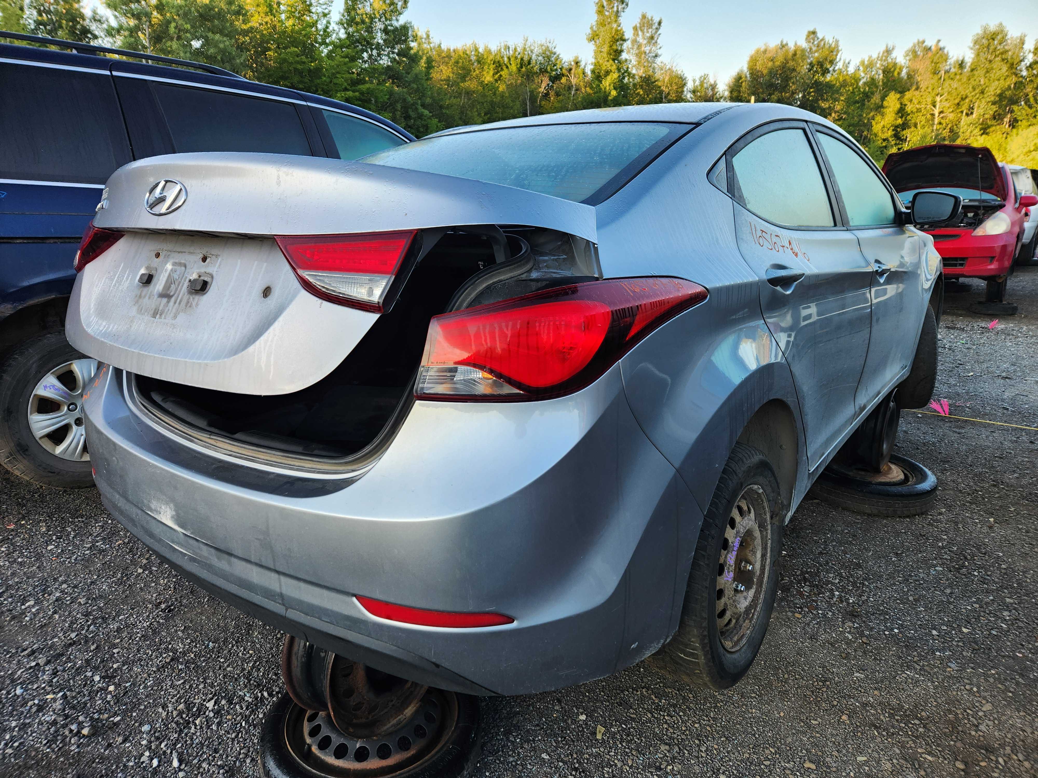 HYUNDAI ELANTRA 2016