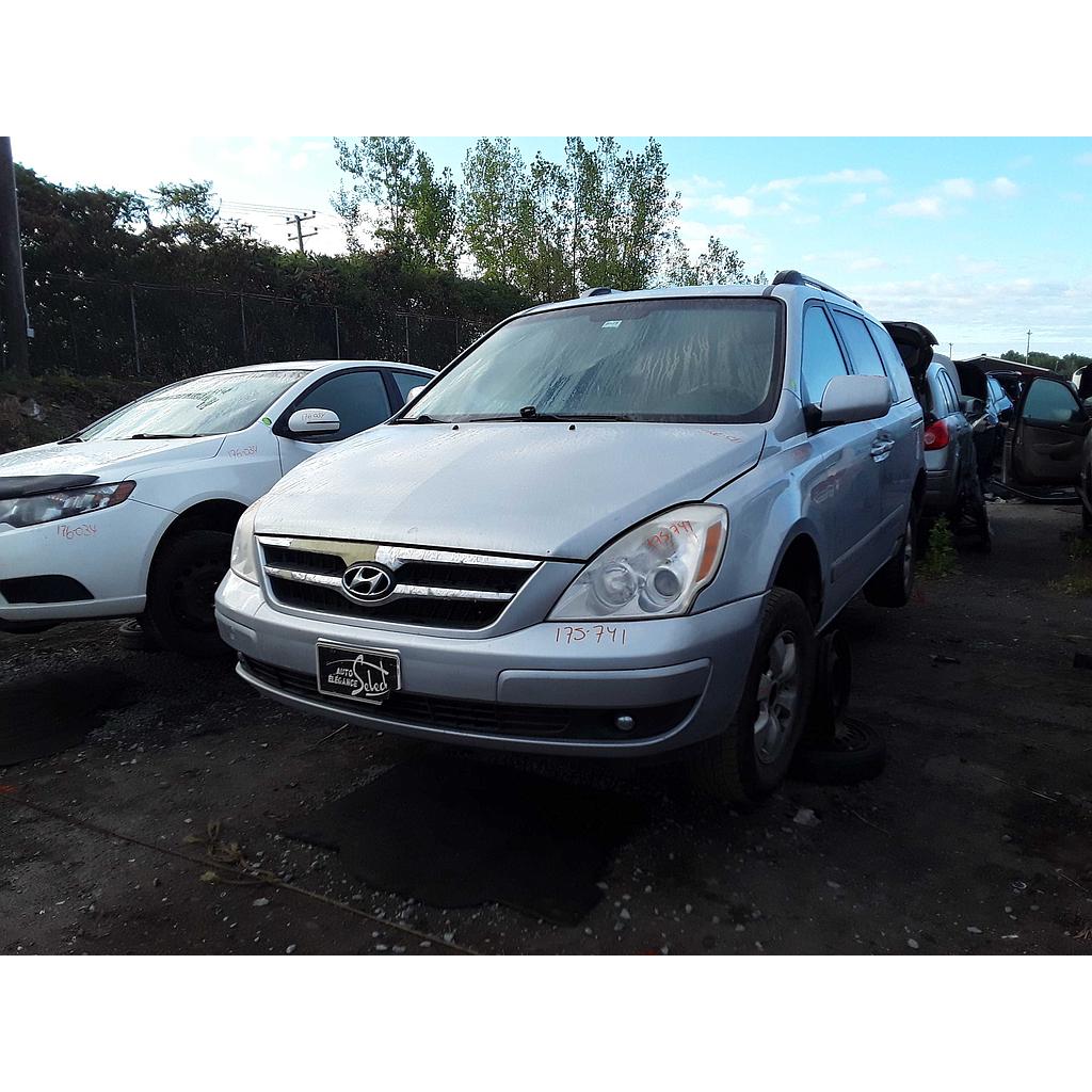 HYUNDAI ENTOURAGE 2007