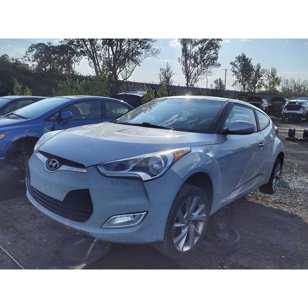 HYUNDAI VELOSTER 2016