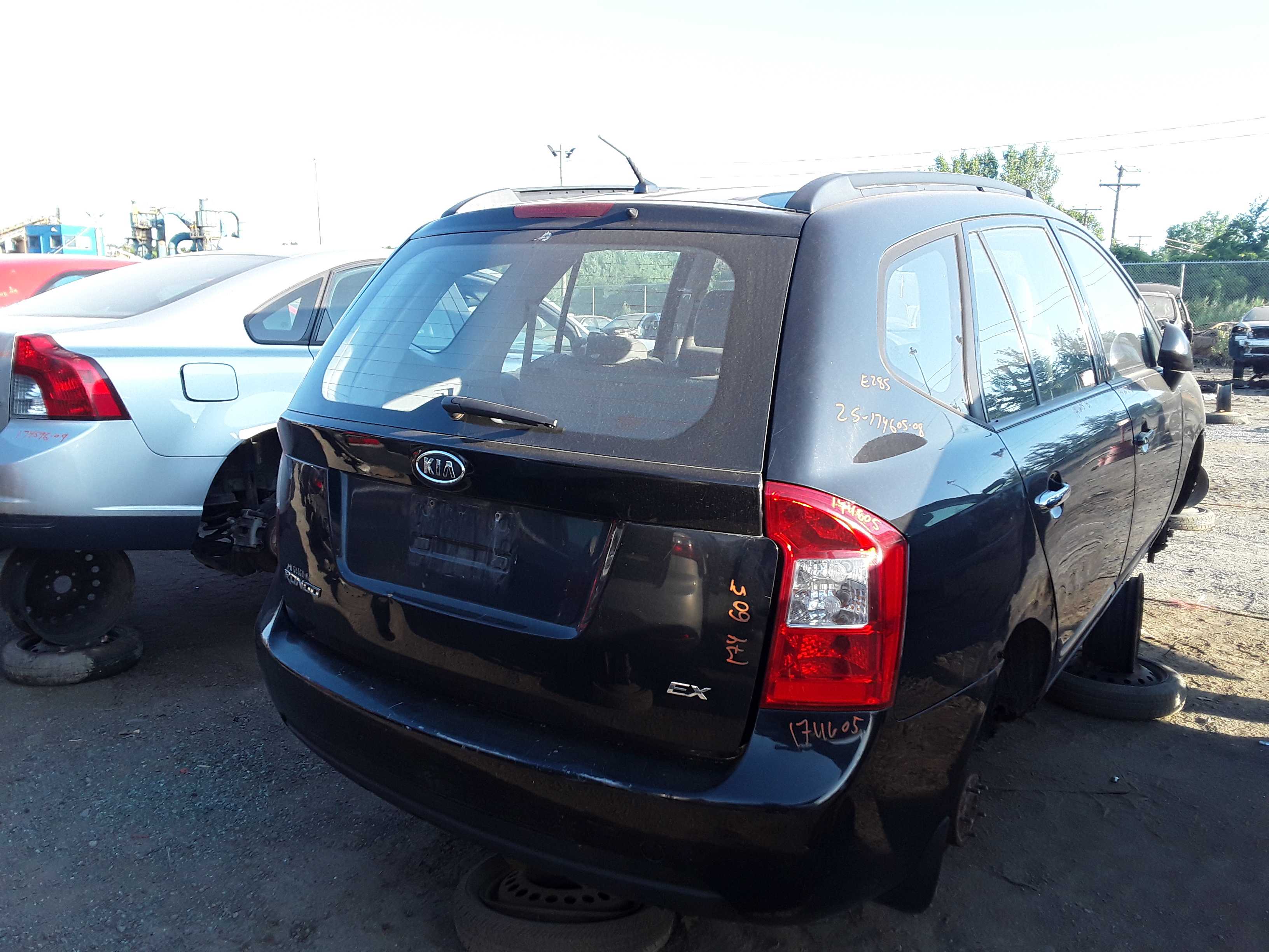 KIA RONDO 2008