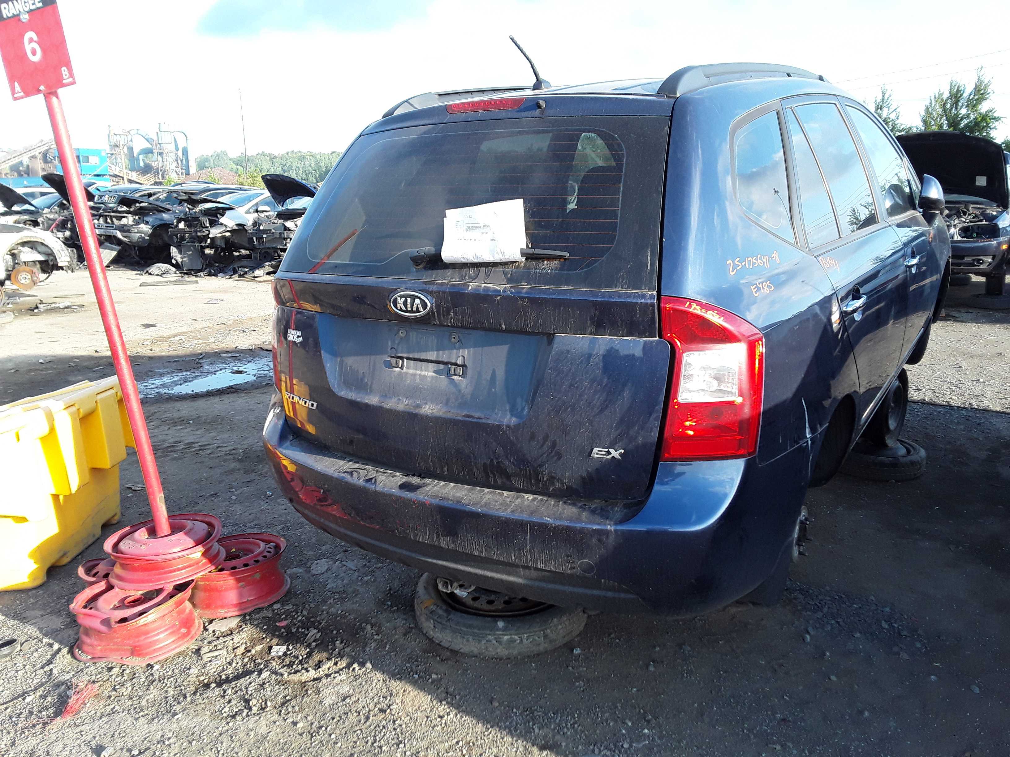 KIA RONDO 2008
