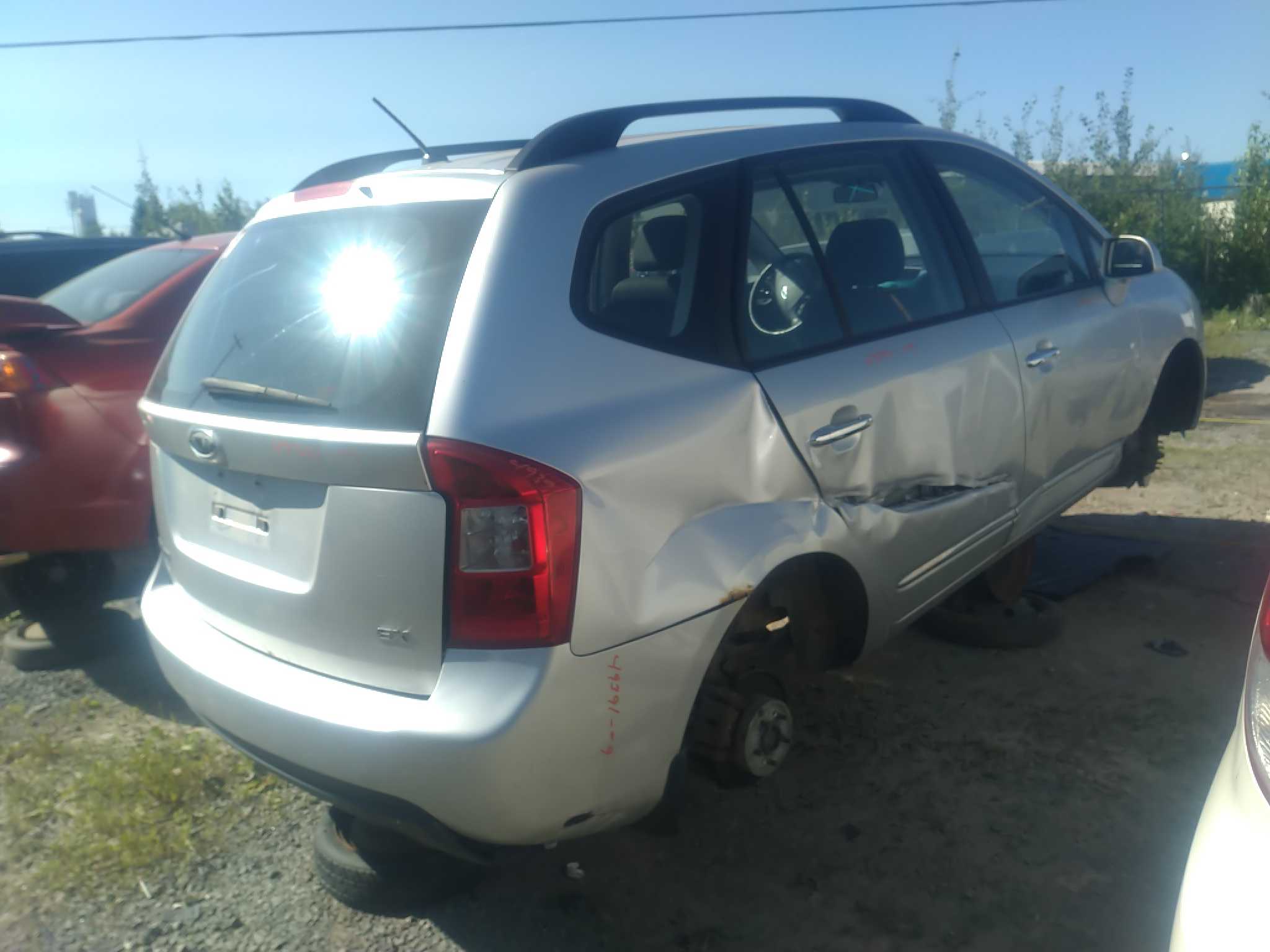 KIA RONDO 2009