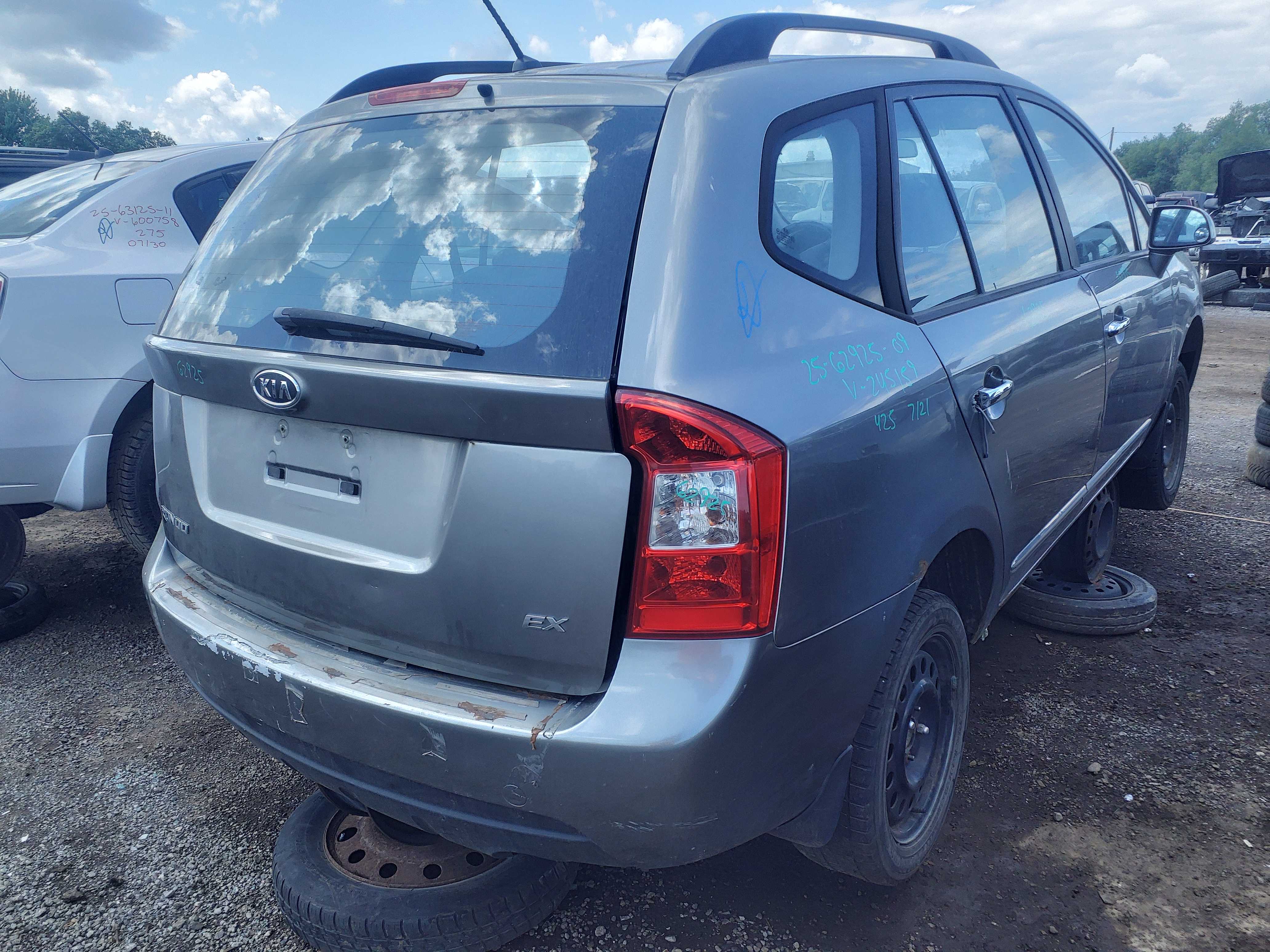 KIA RONDO 2009