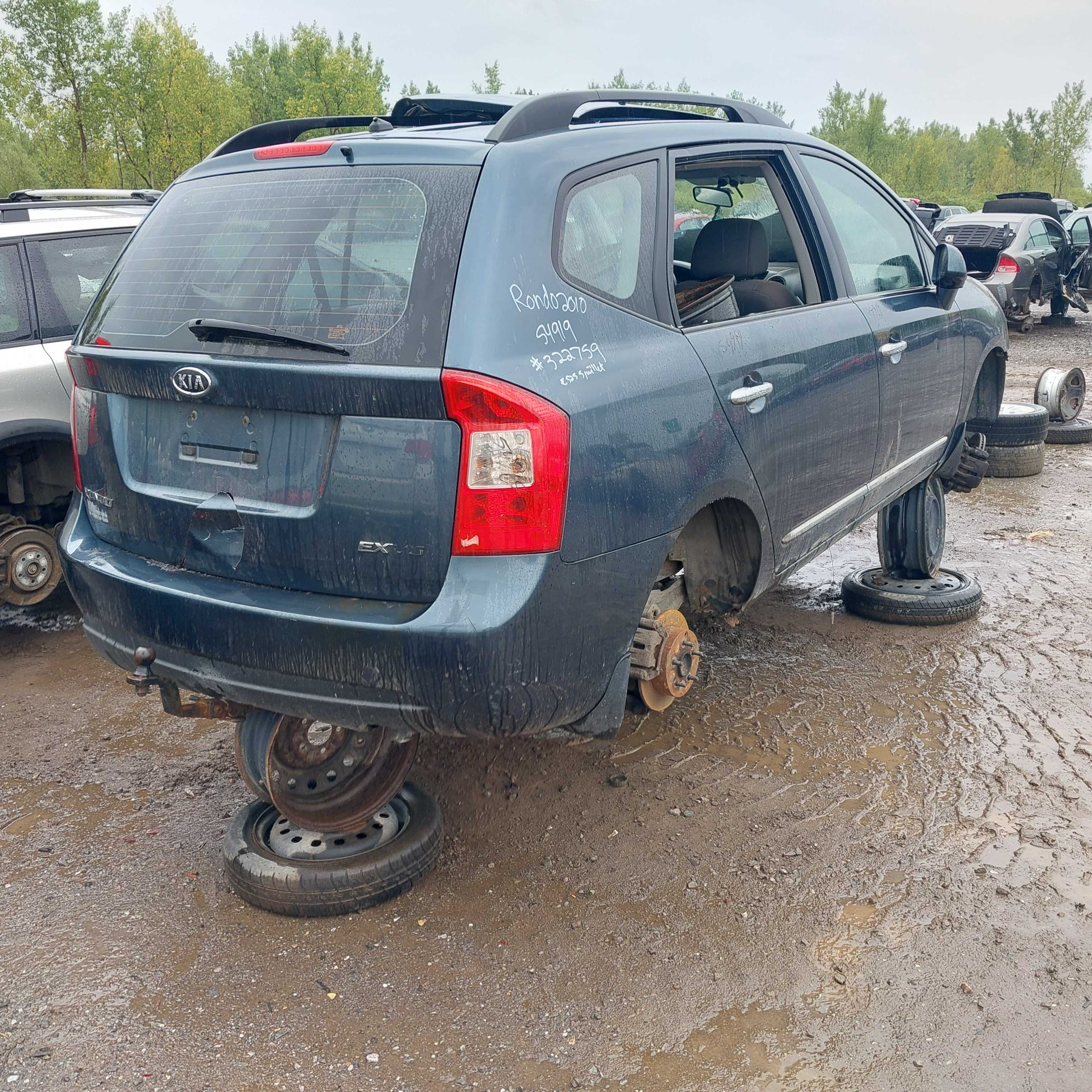 KIA RONDO 2010