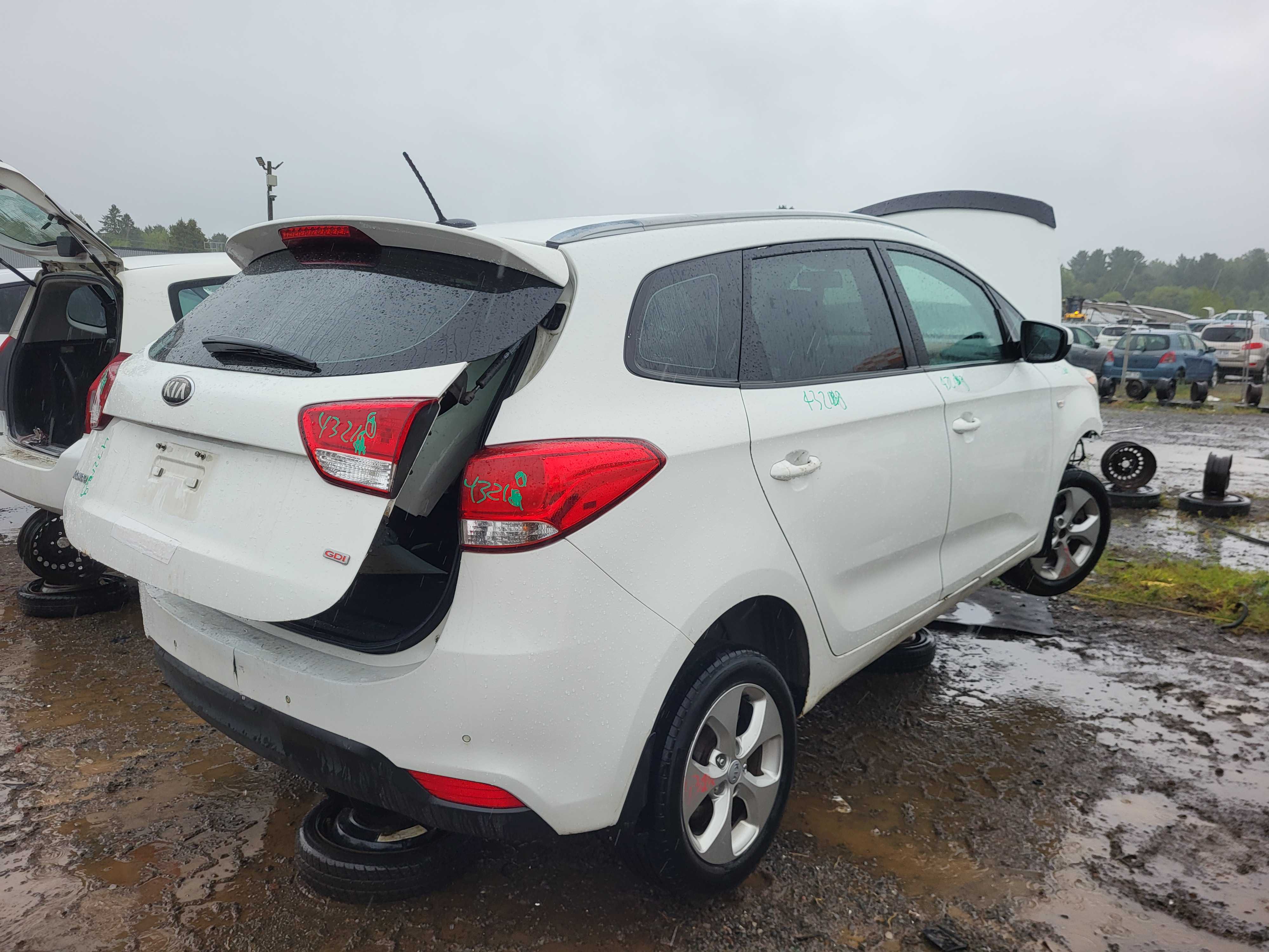 KIA RONDO 2014