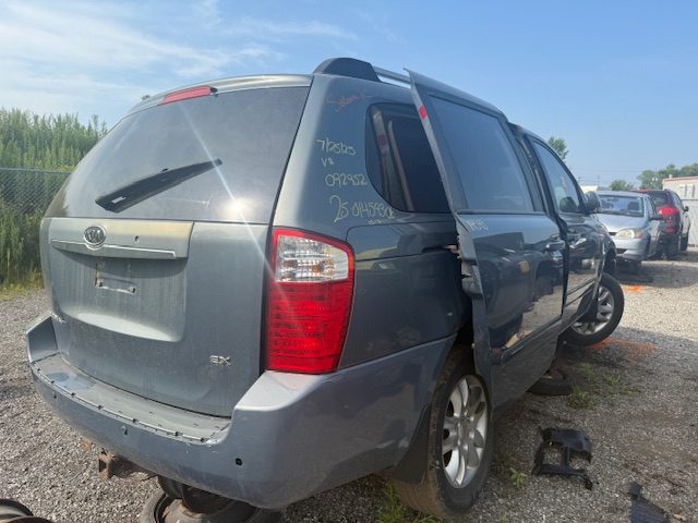 KIA SEDONA 2006