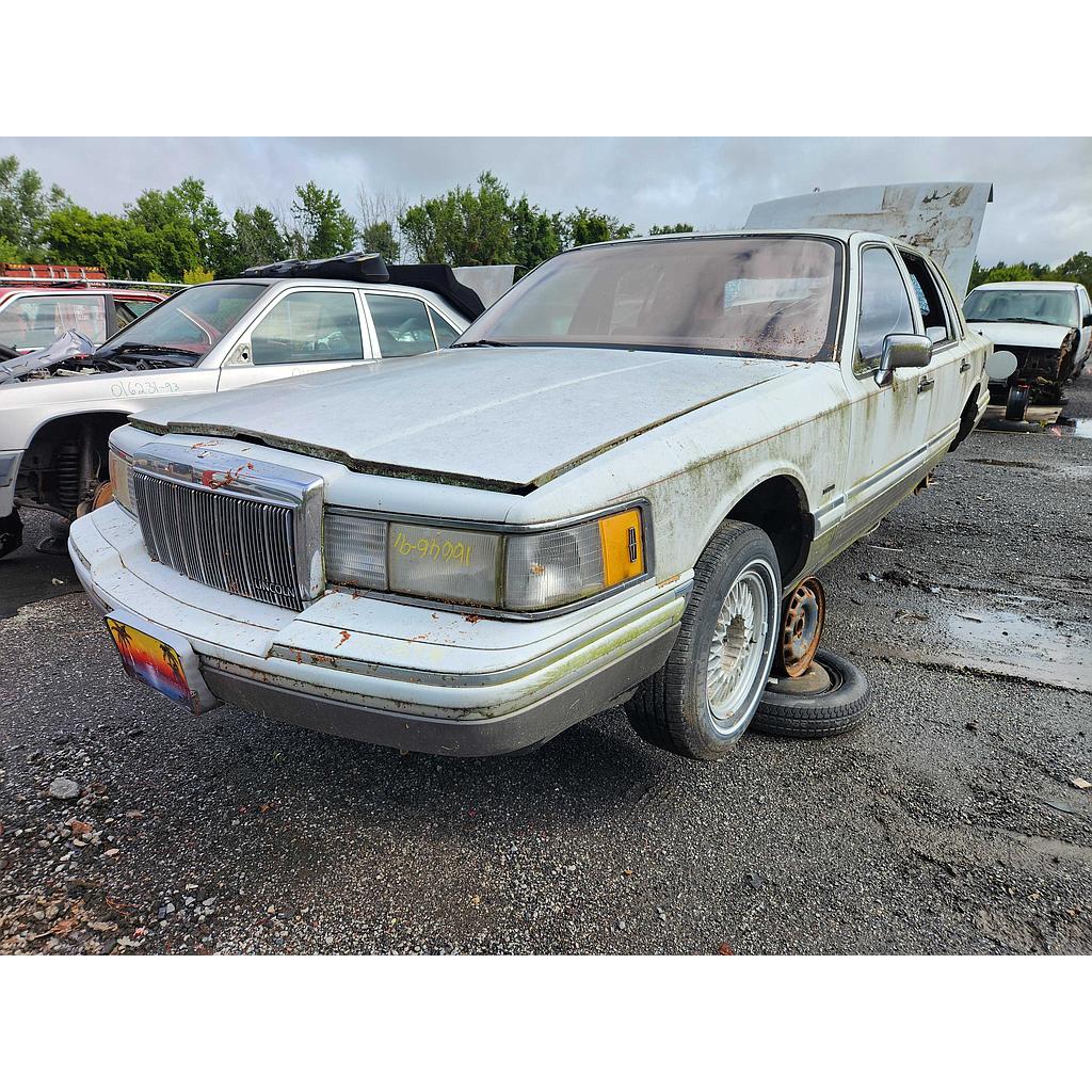 LINCOLN TOWN CAR 1991