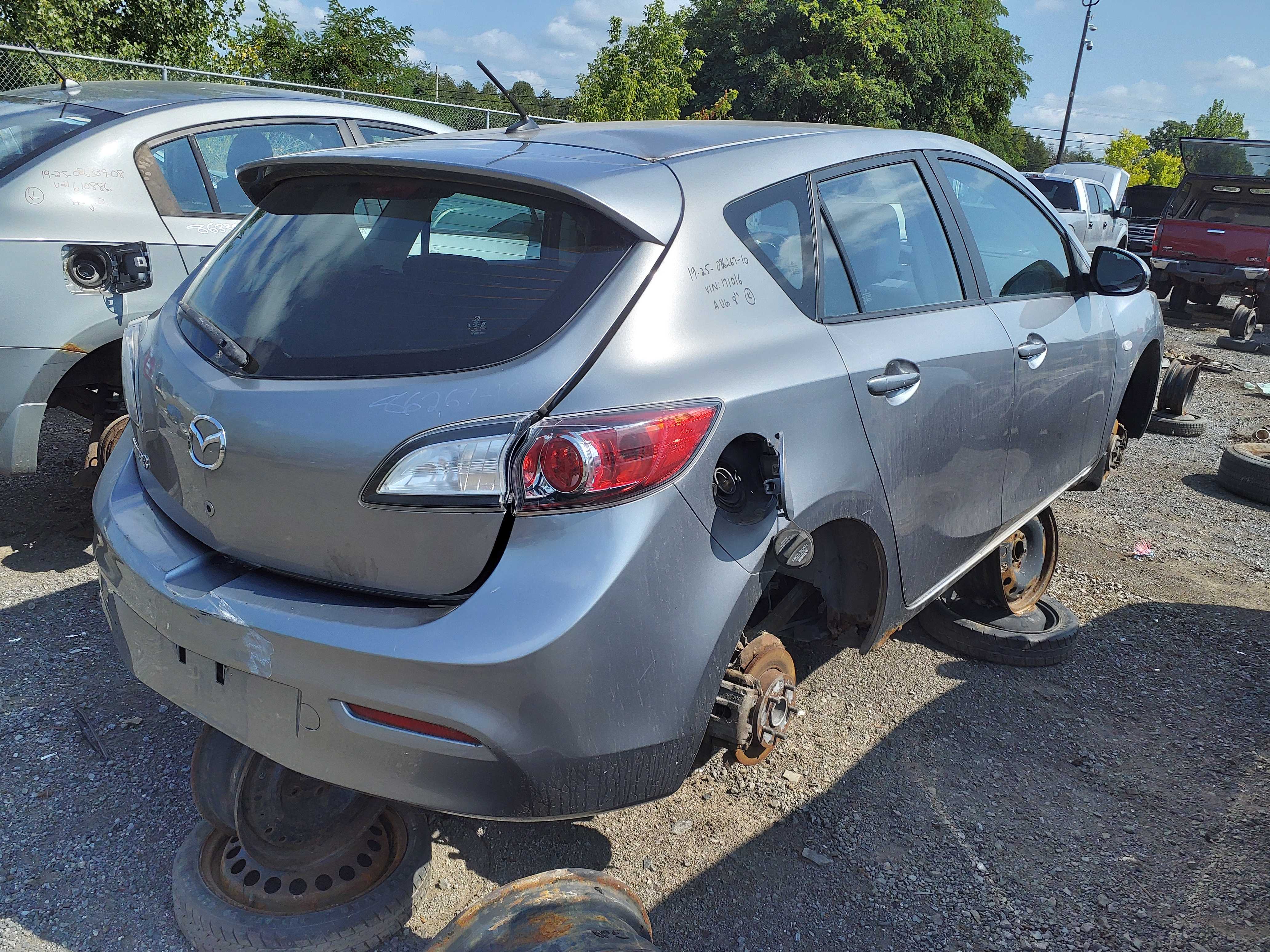 MAZDA MAZDA3 2010