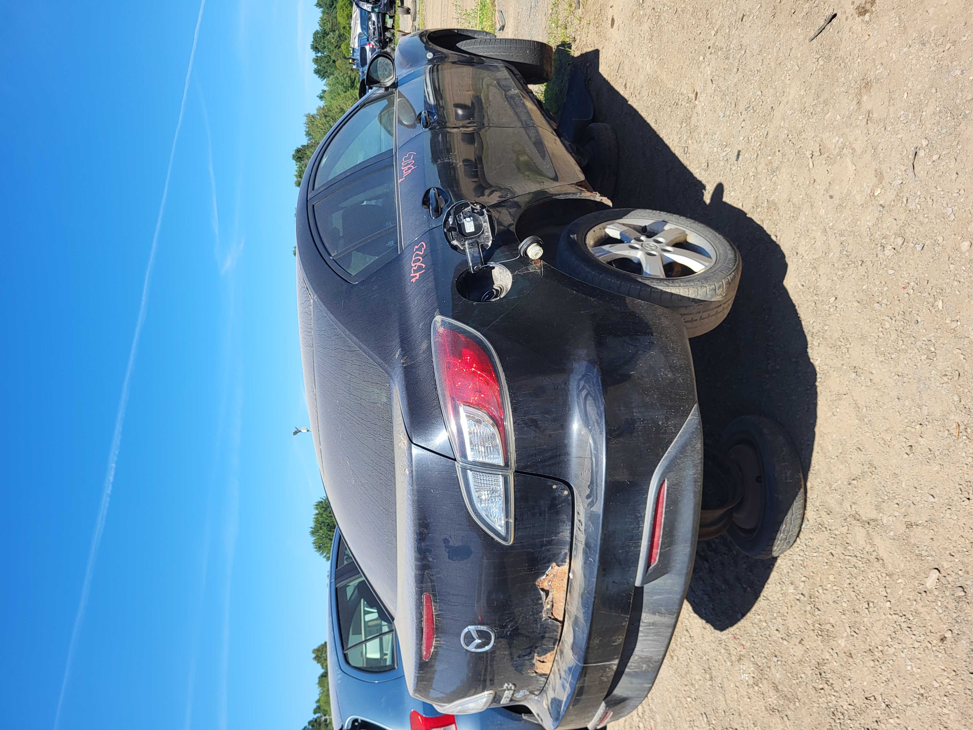 MAZDA MAZDA3 2010