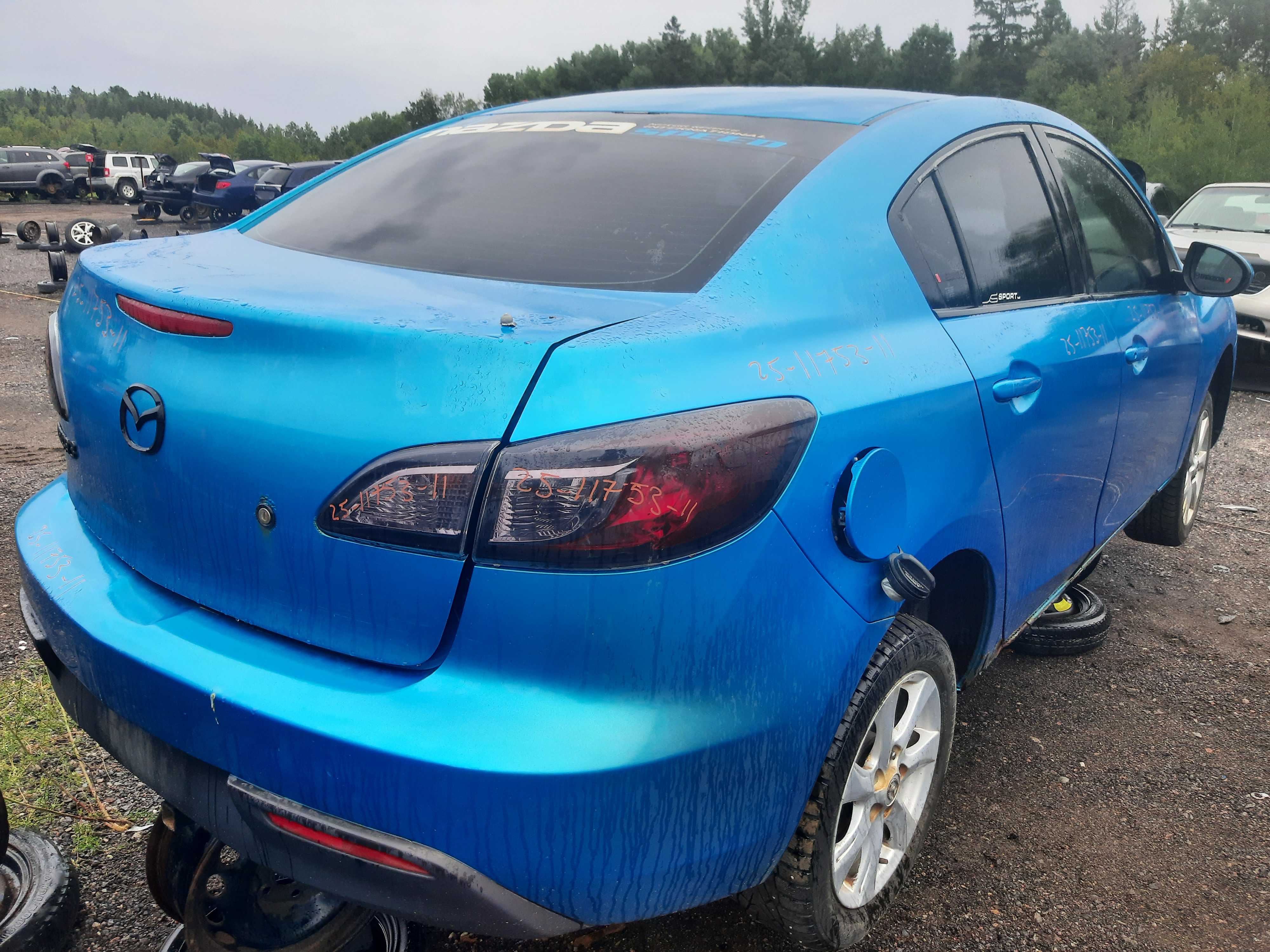 MAZDA MAZDA3 2011