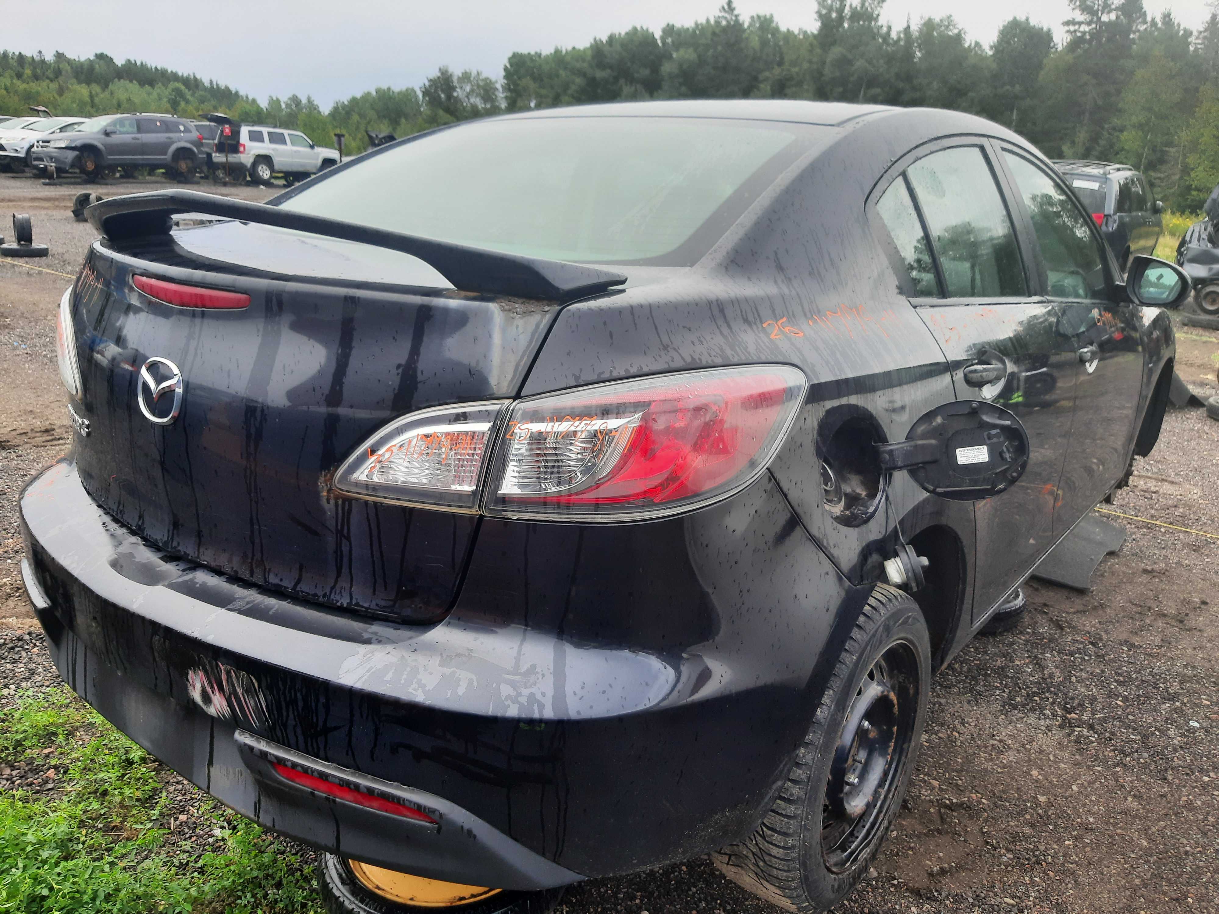 MAZDA MAZDA3 2011