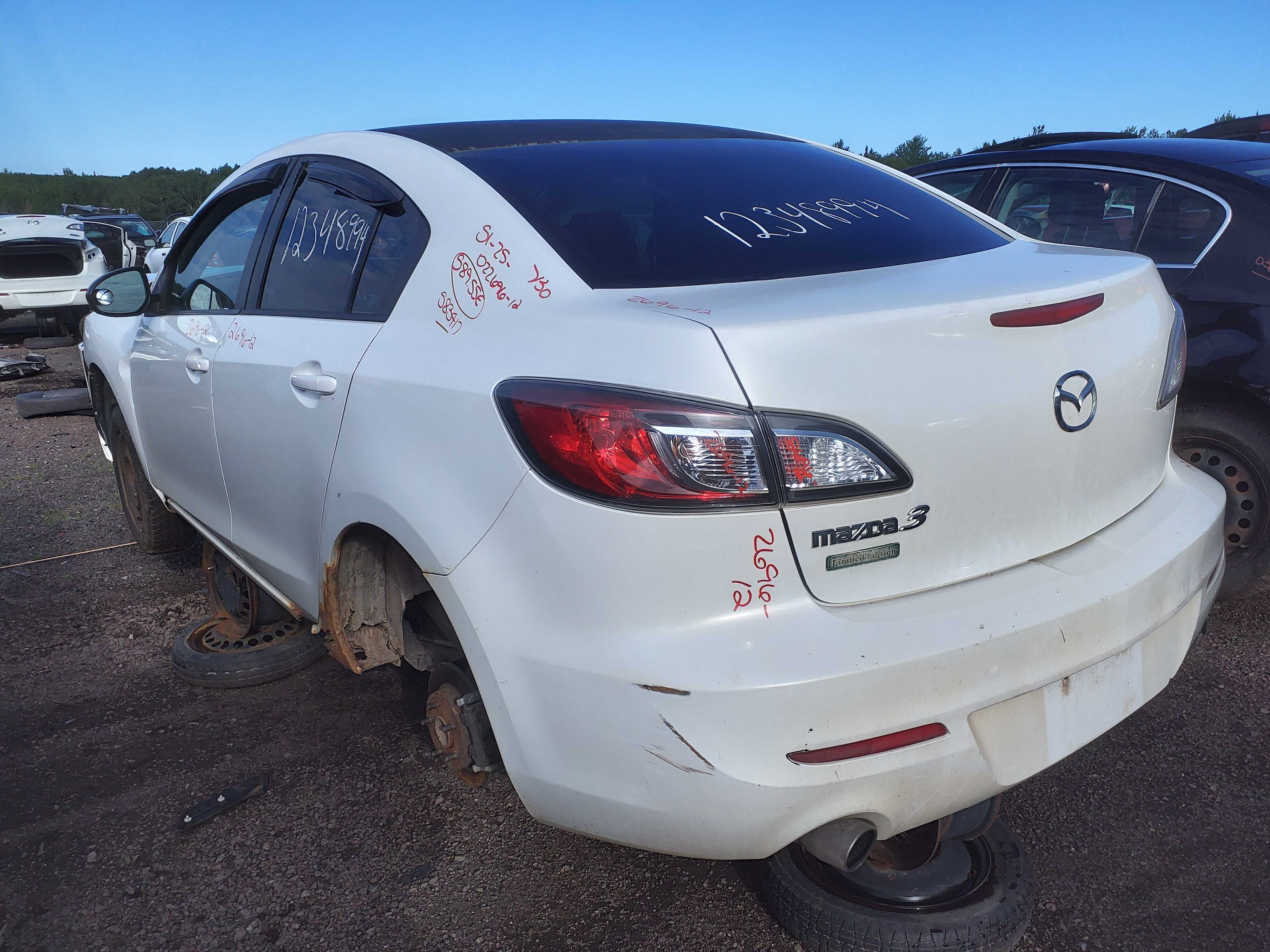 MAZDA MAZDA3 2012