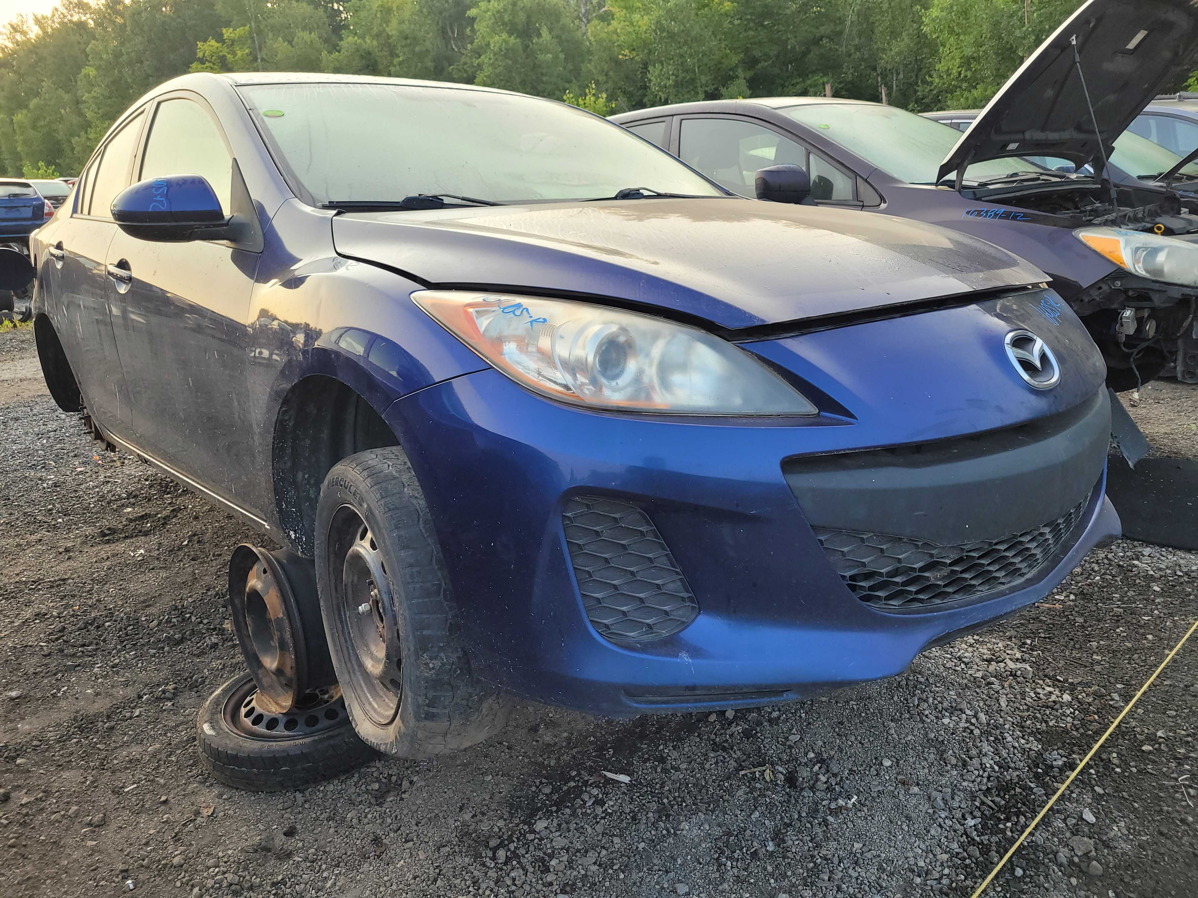 MAZDA MAZDA3 2012