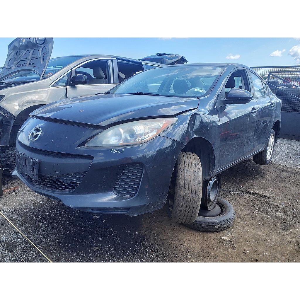 MAZDA MAZDA3 2013