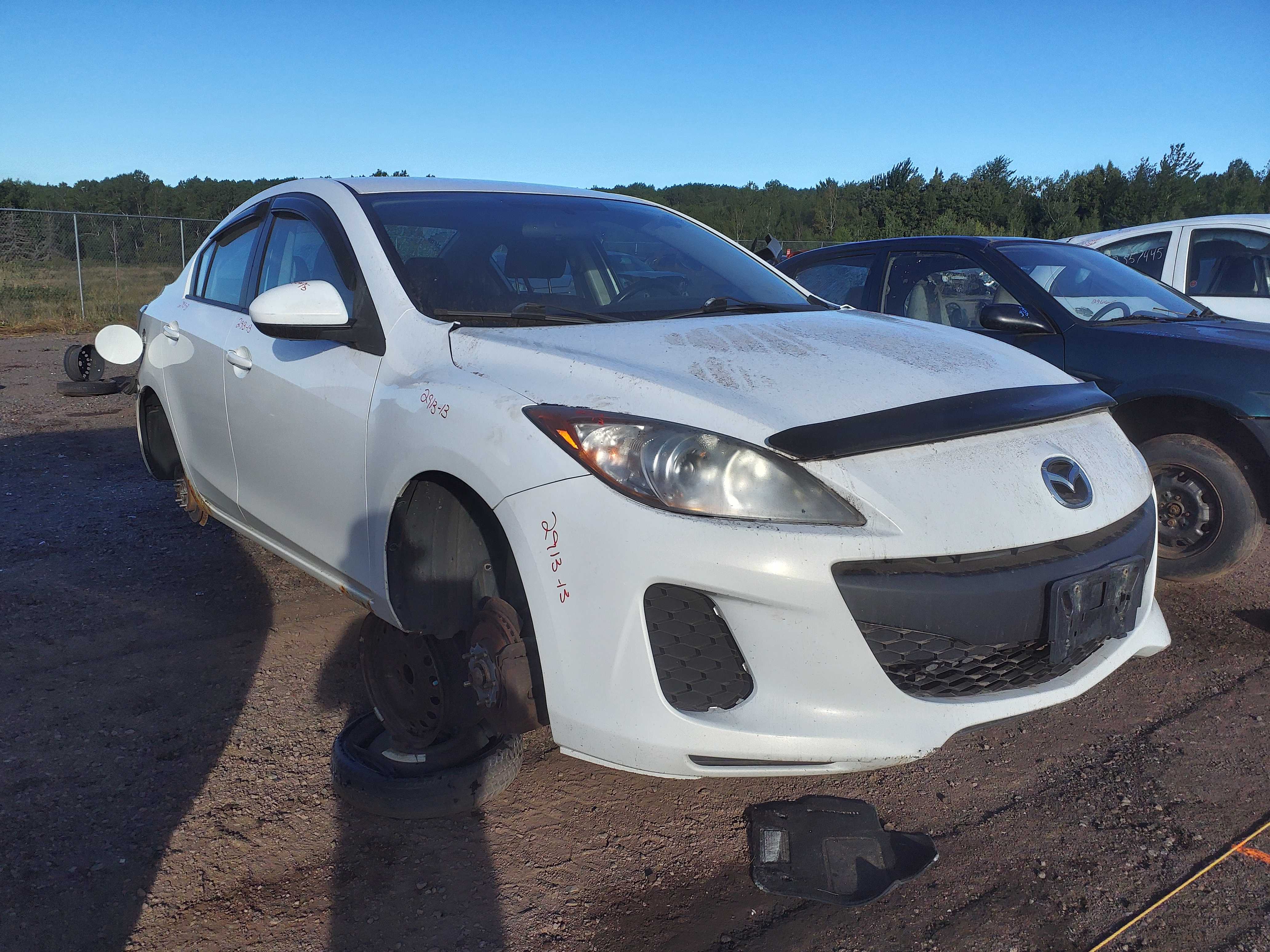 MAZDA MAZDA3 2013