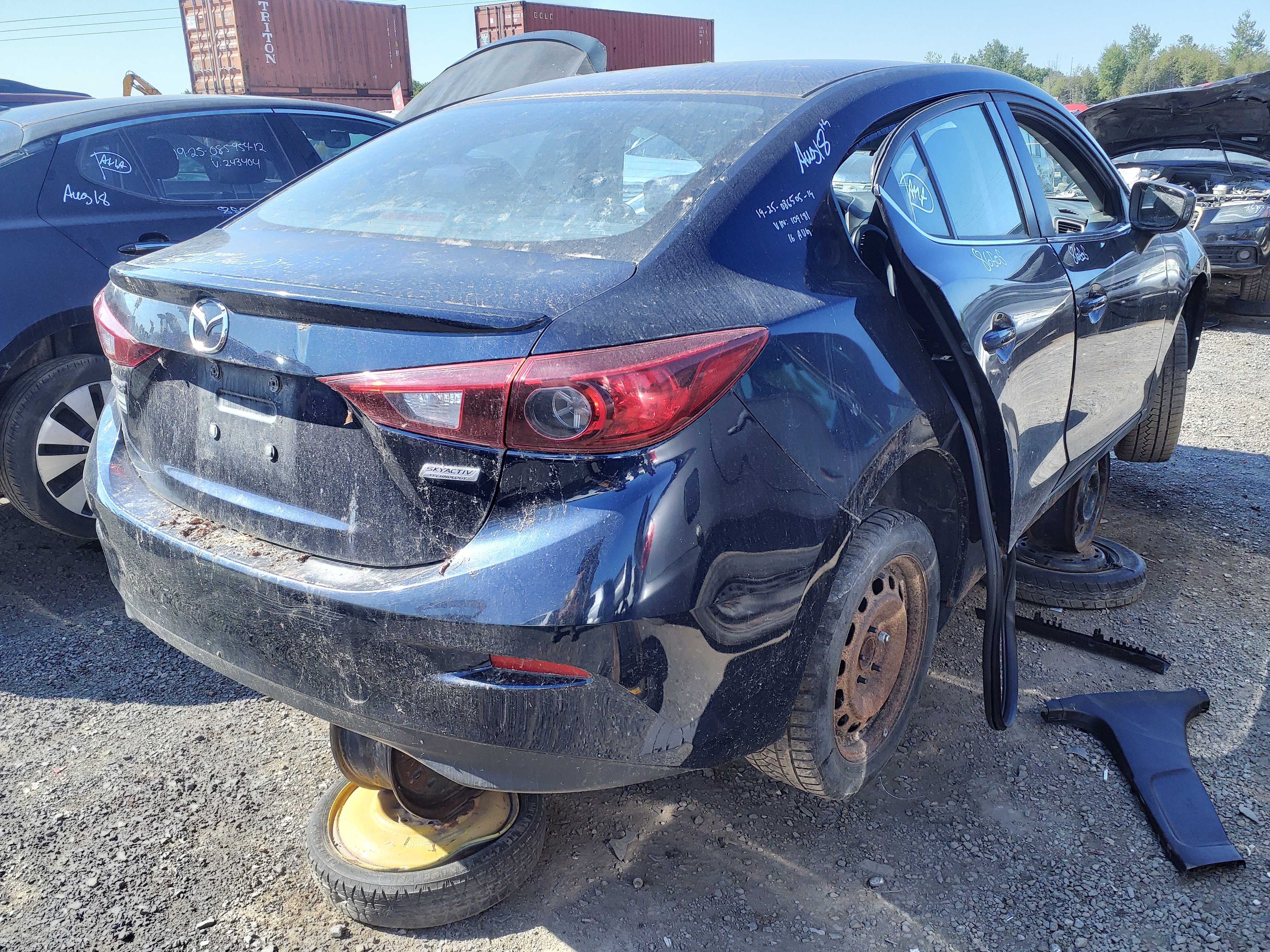 MAZDA MAZDA3 2014