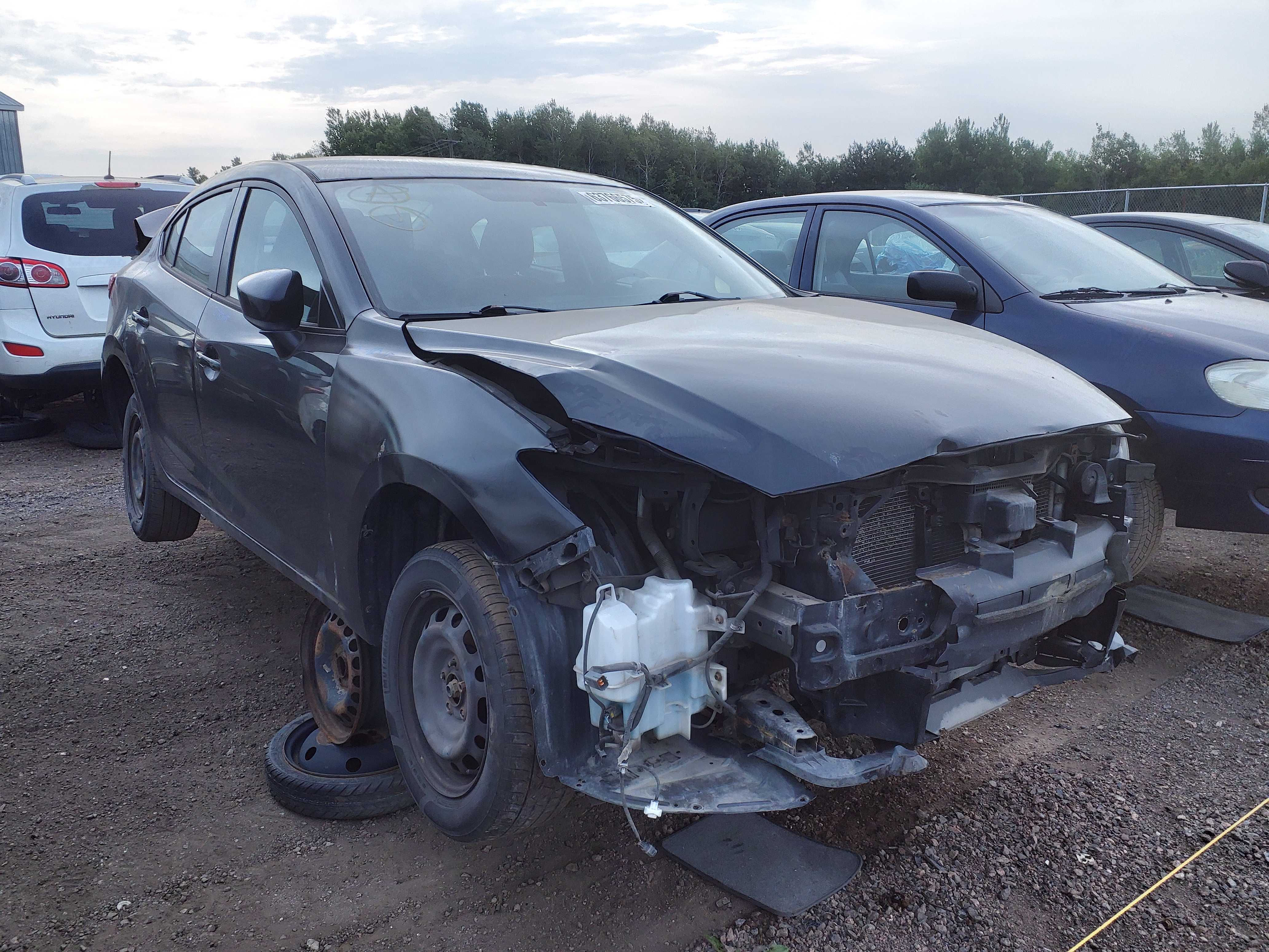 MAZDA MAZDA3 2015