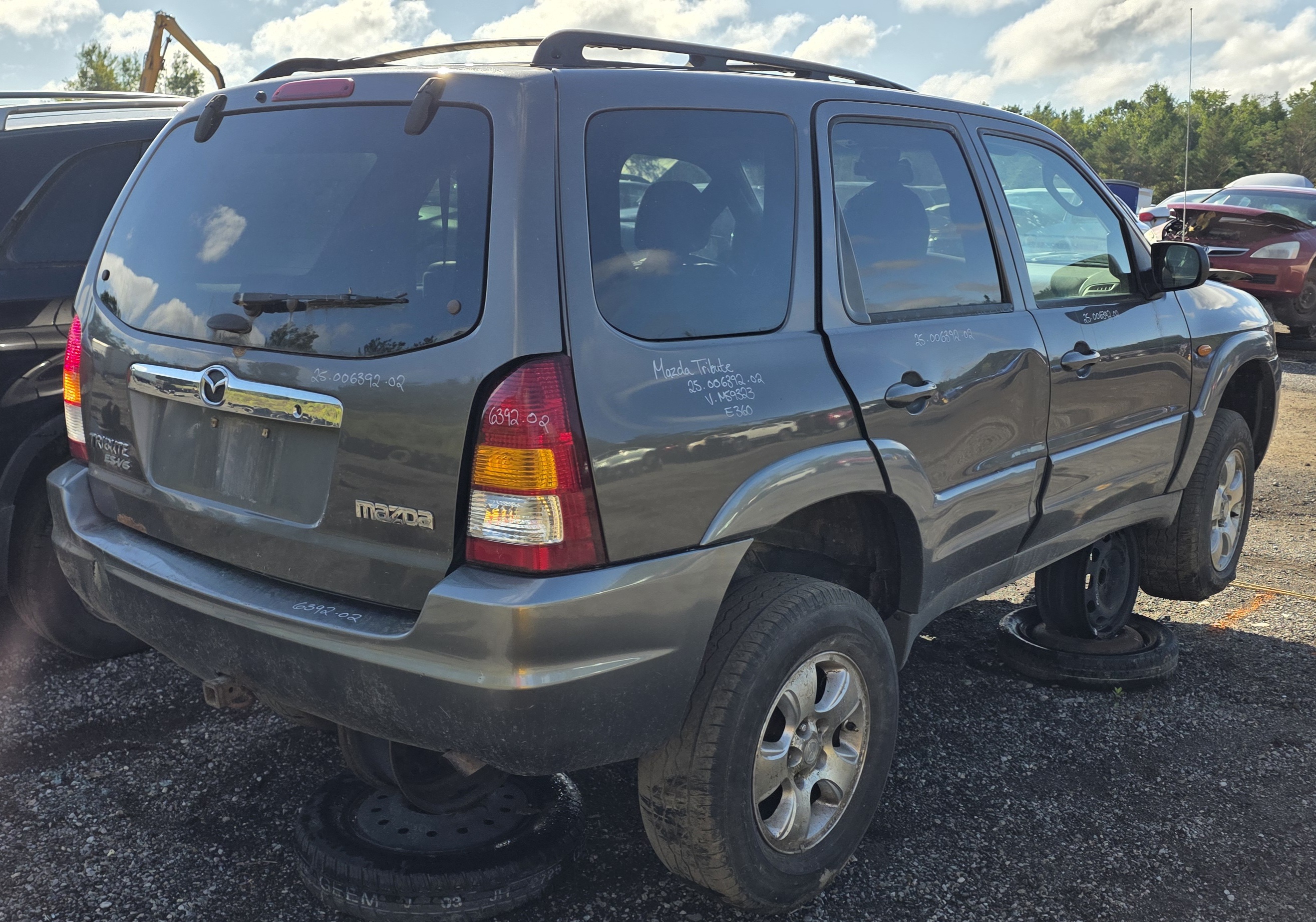 MAZDA TRIBUTE 2002