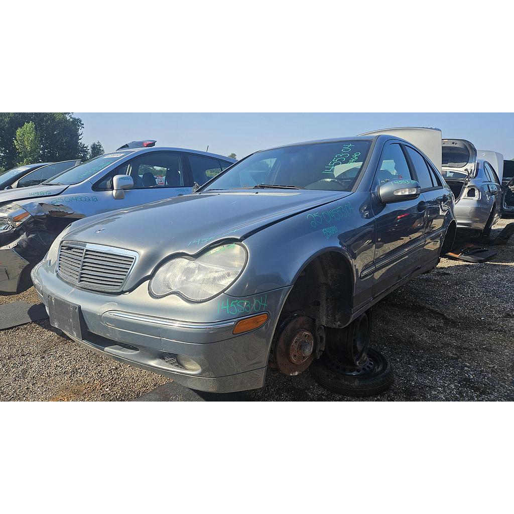MERCEDES-BENZ C-CLASS 2004