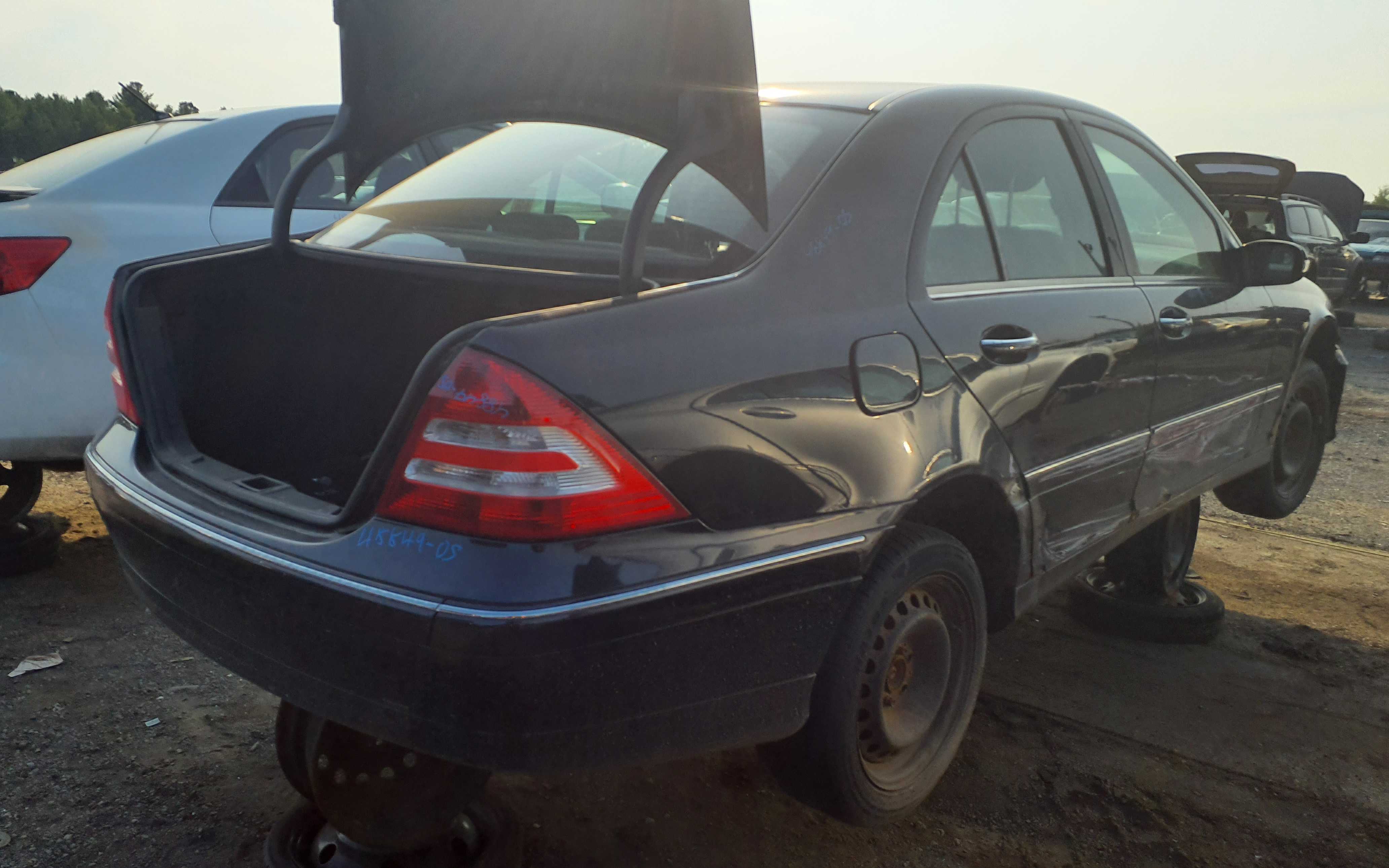 MERCEDES-BENZ C-CLASS 2005