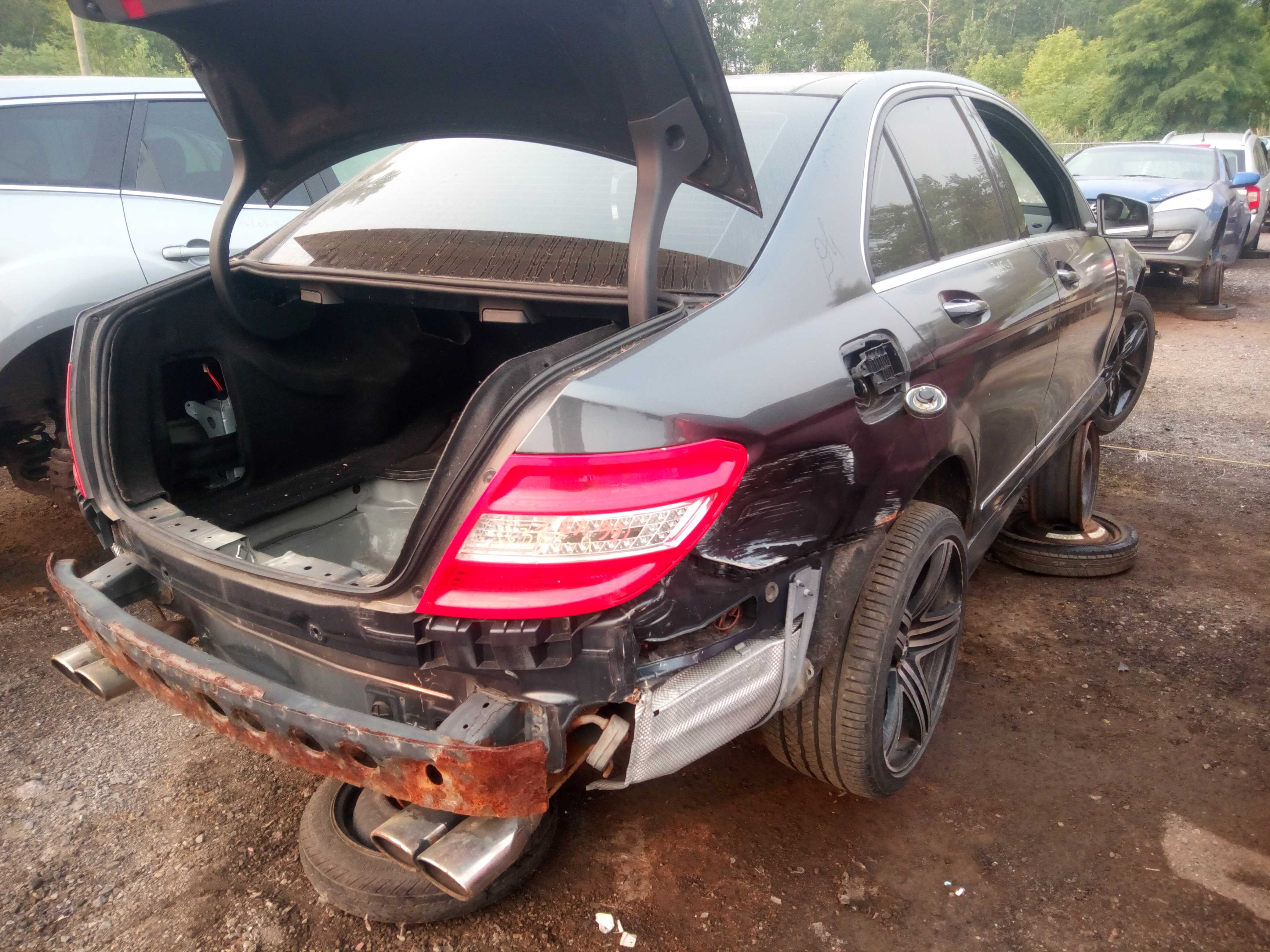 MERCEDES-BENZ C-CLASS 2011