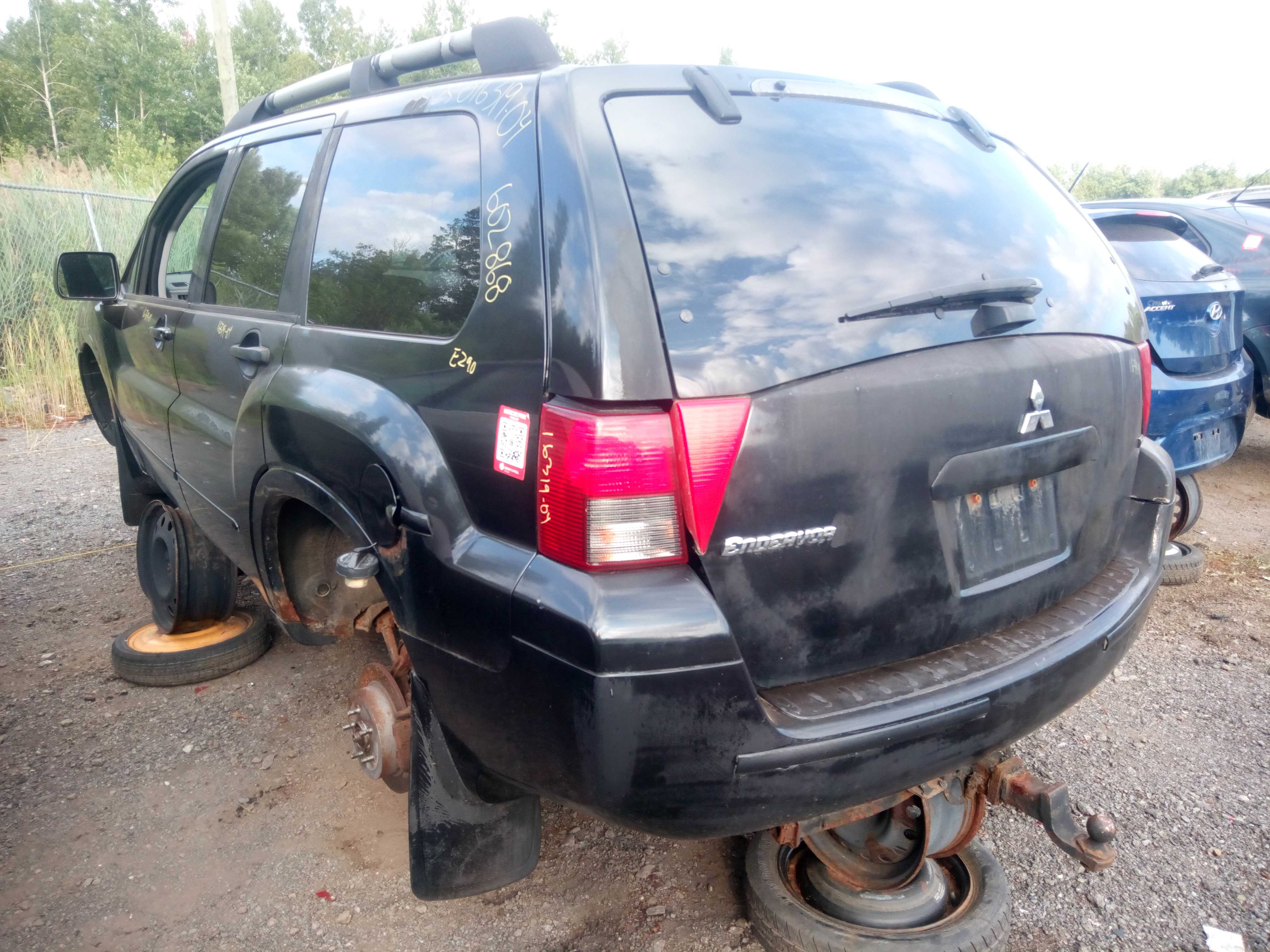 MITSUBISHI ENDEAVOR 2004