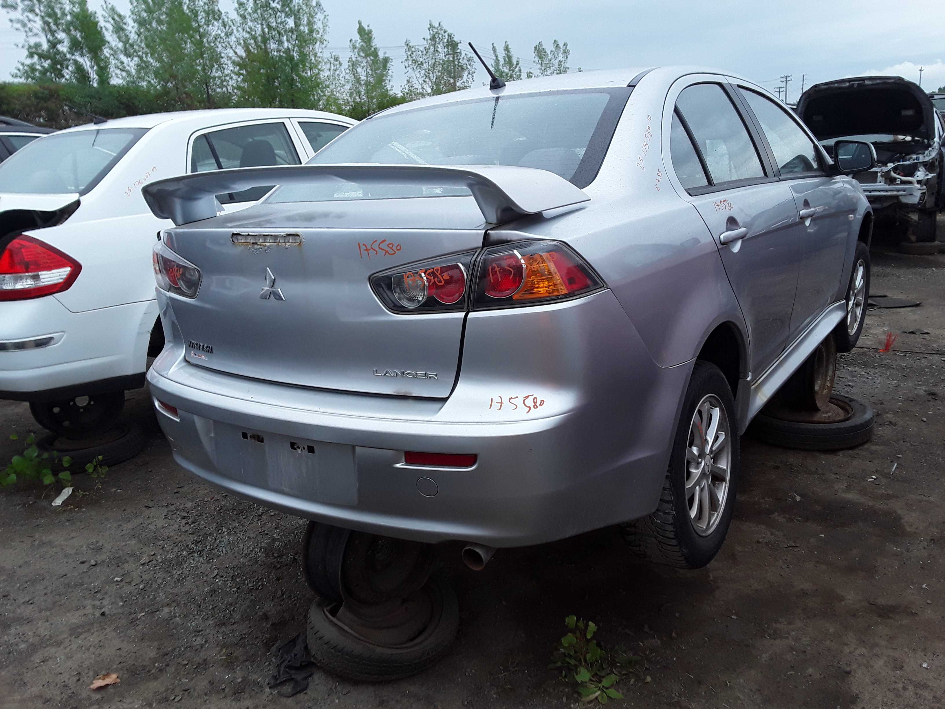 MITSUBISHI LANCER 2010