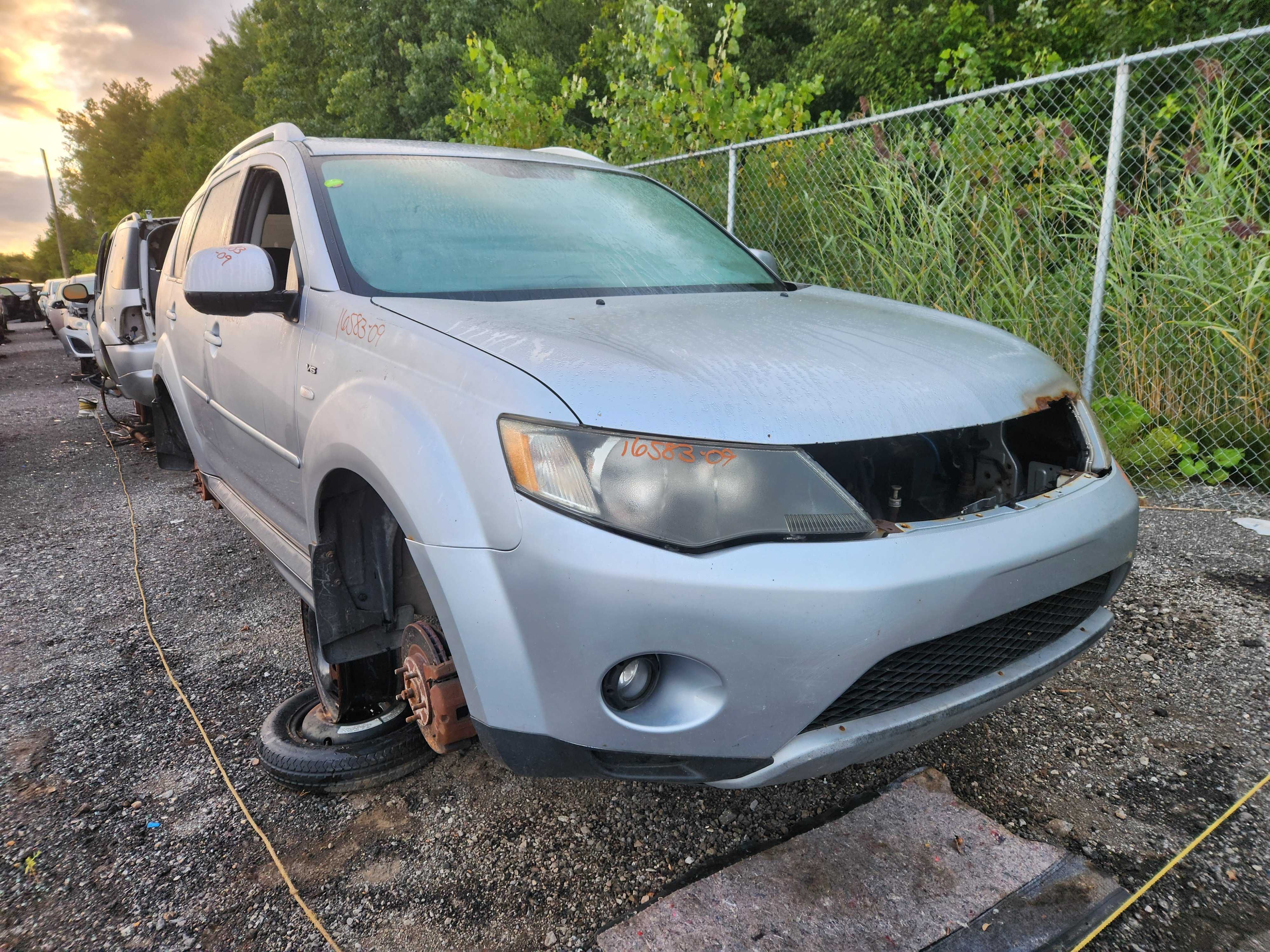 MITSUBISHI OUTLANDER 2009