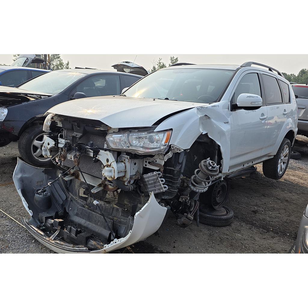 MITSUBISHI OUTLANDER 2012