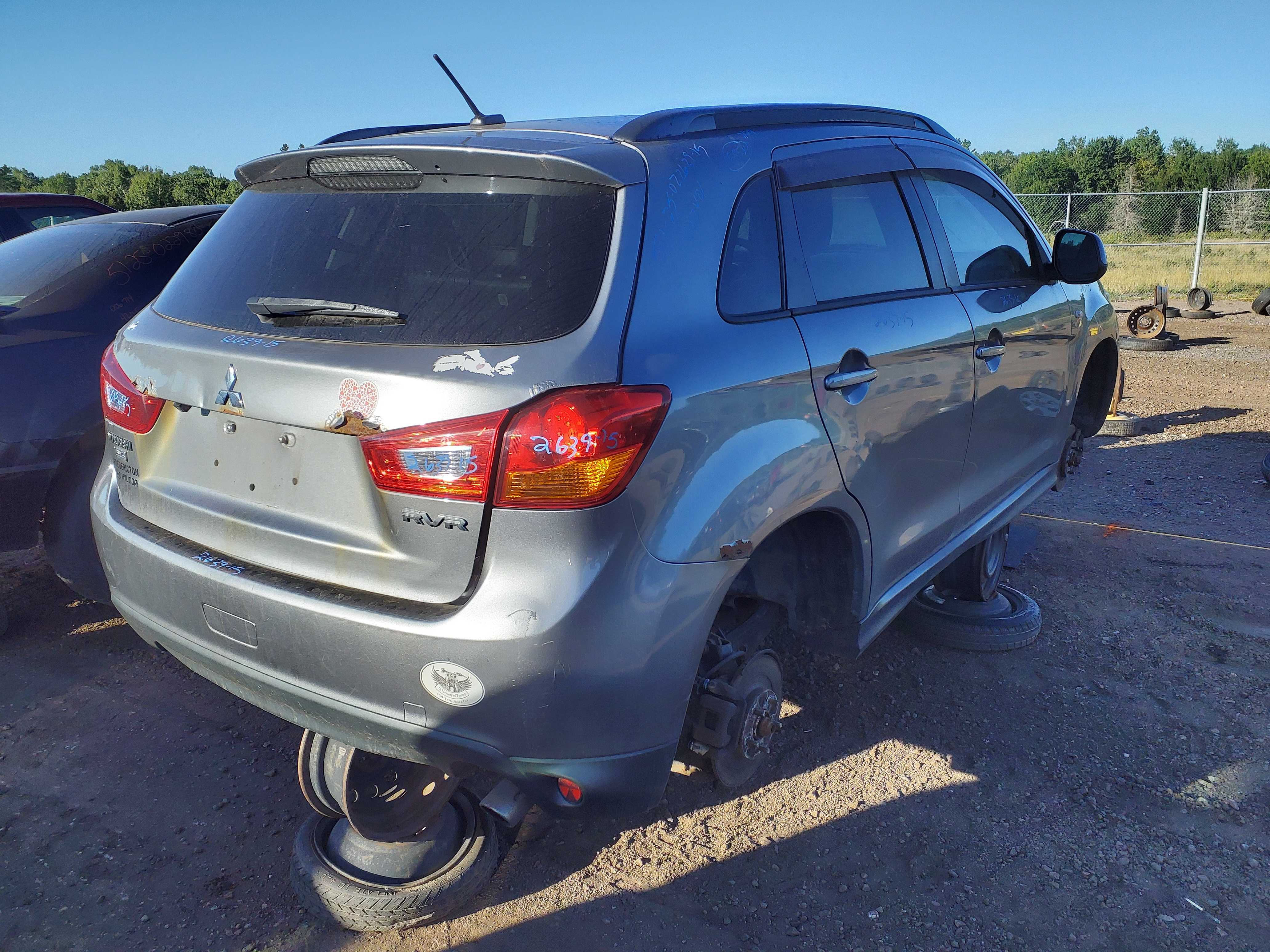 MITSUBISHI RVR 2015