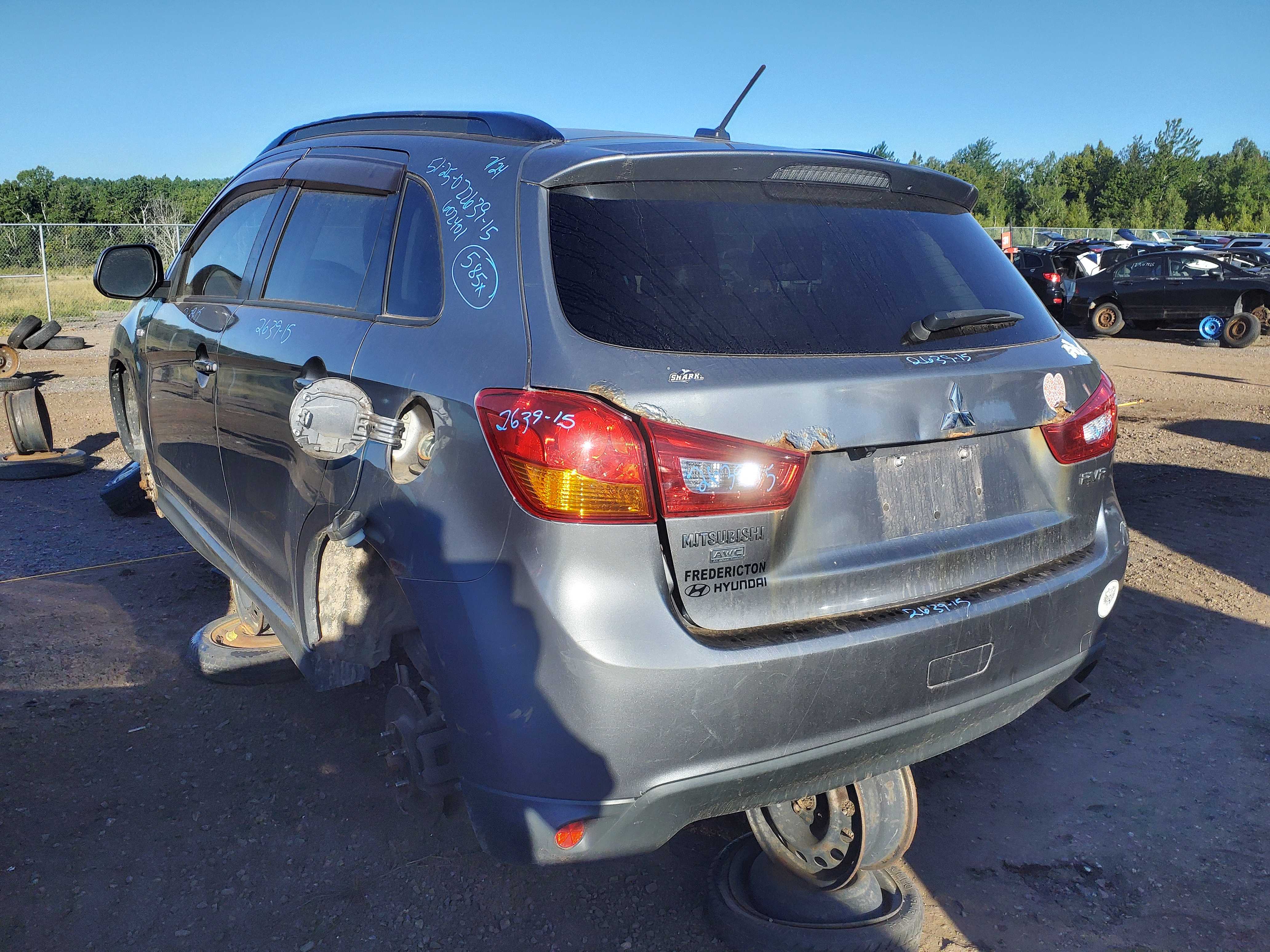 MITSUBISHI RVR 2015