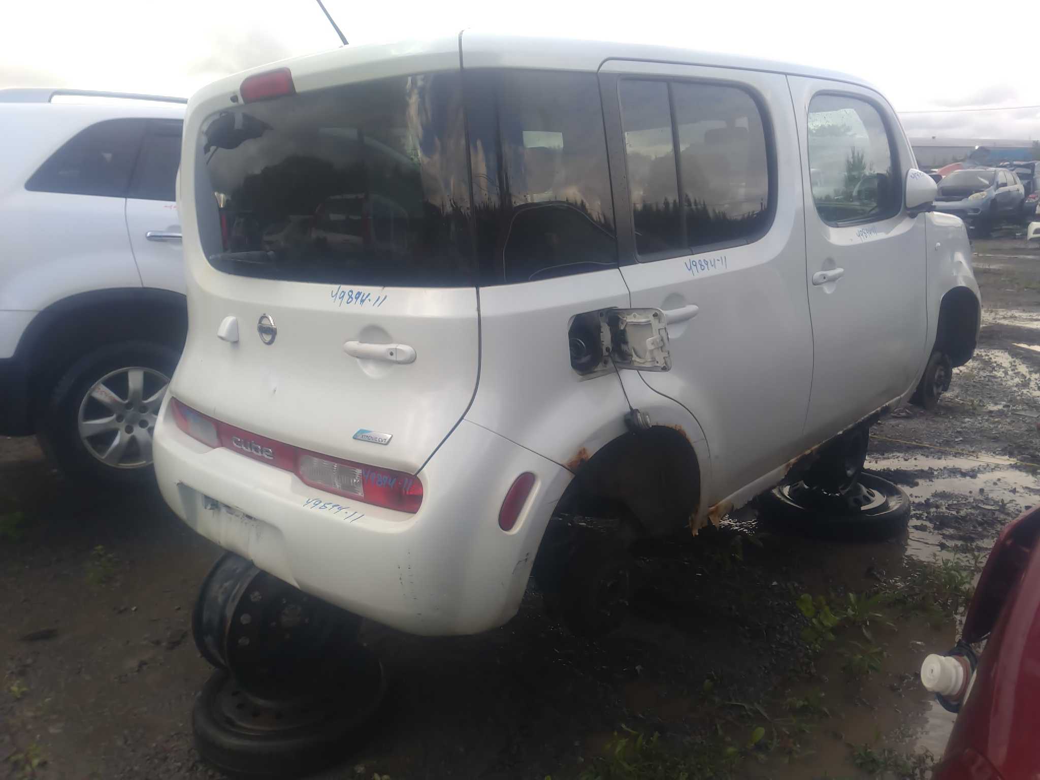 NISSAN CUBE 2011
