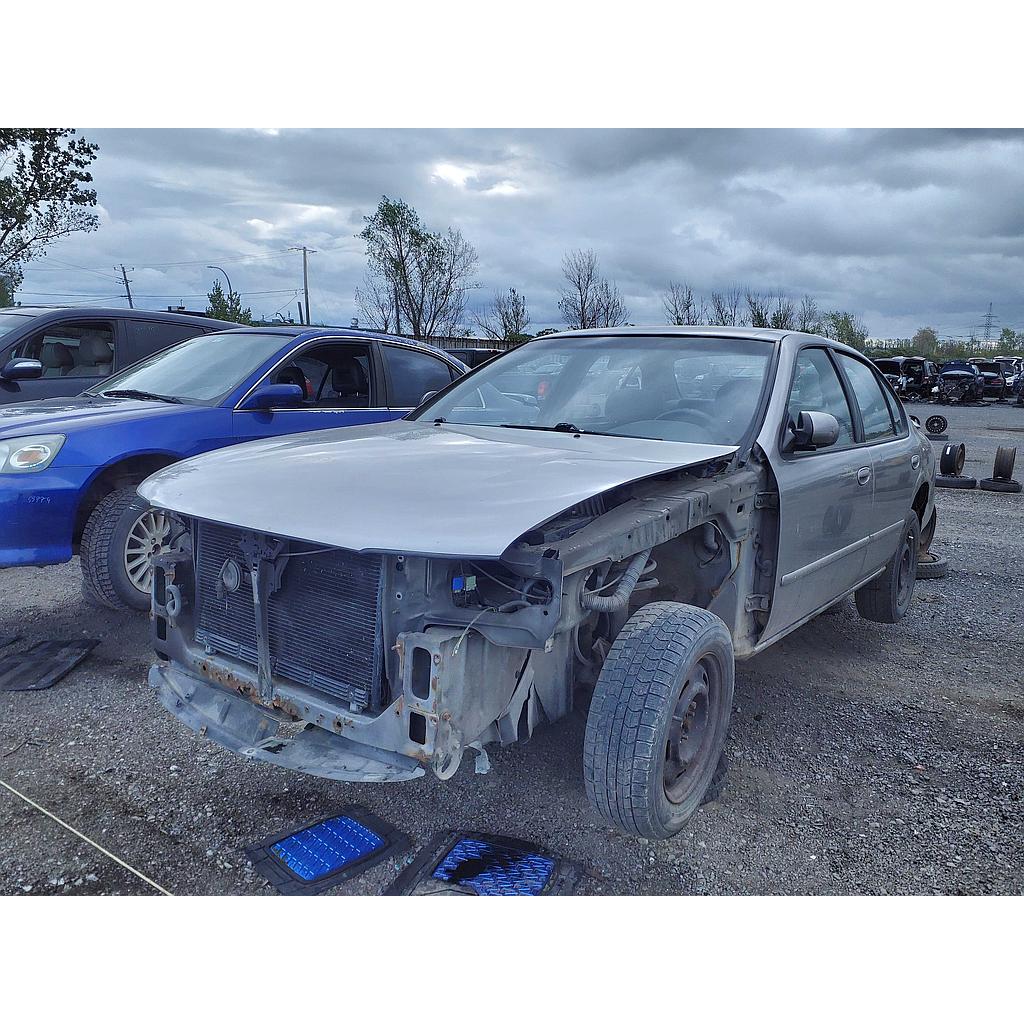 NISSAN MAXIMA 1999