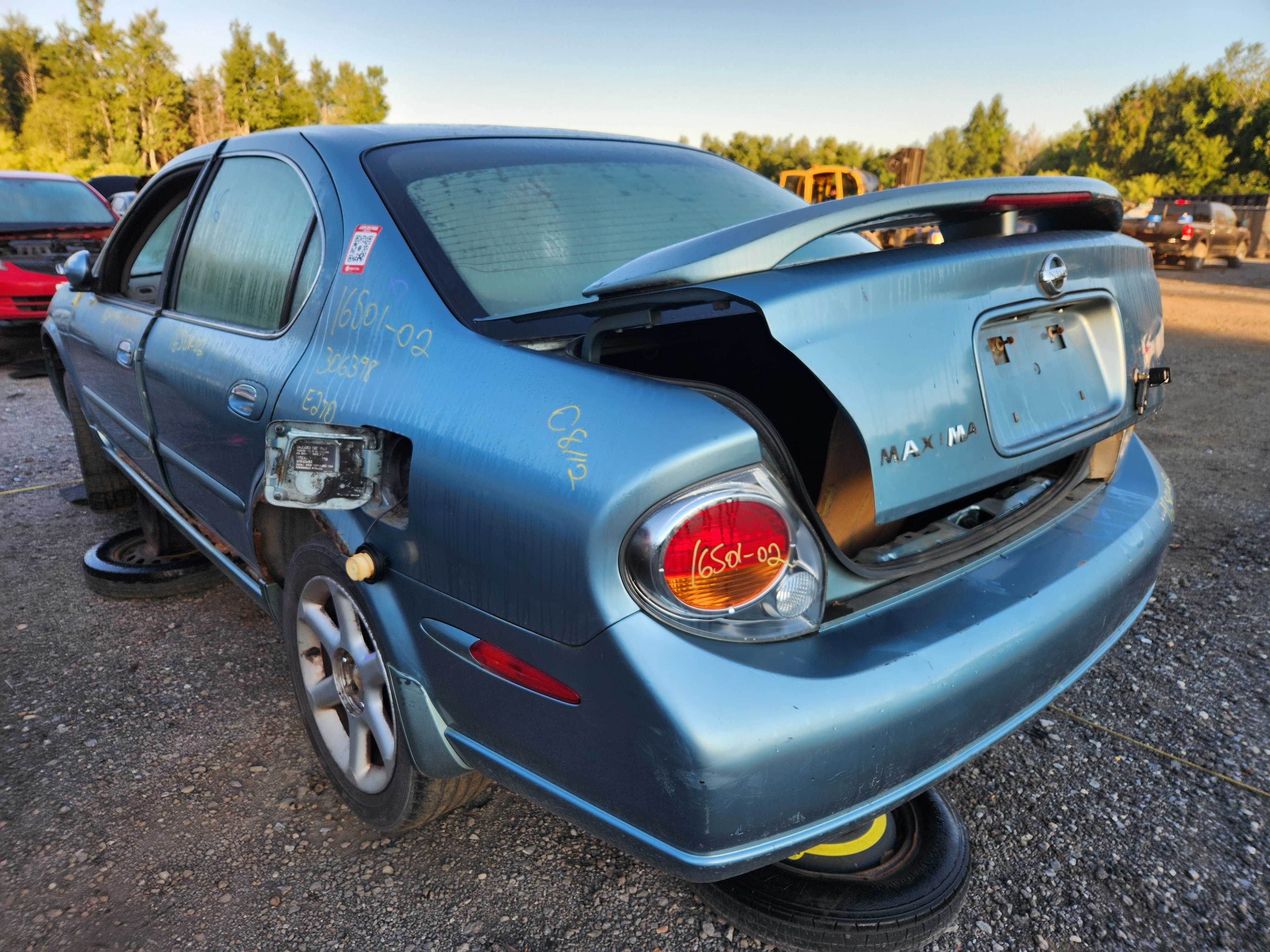 NISSAN MAXIMA 2002