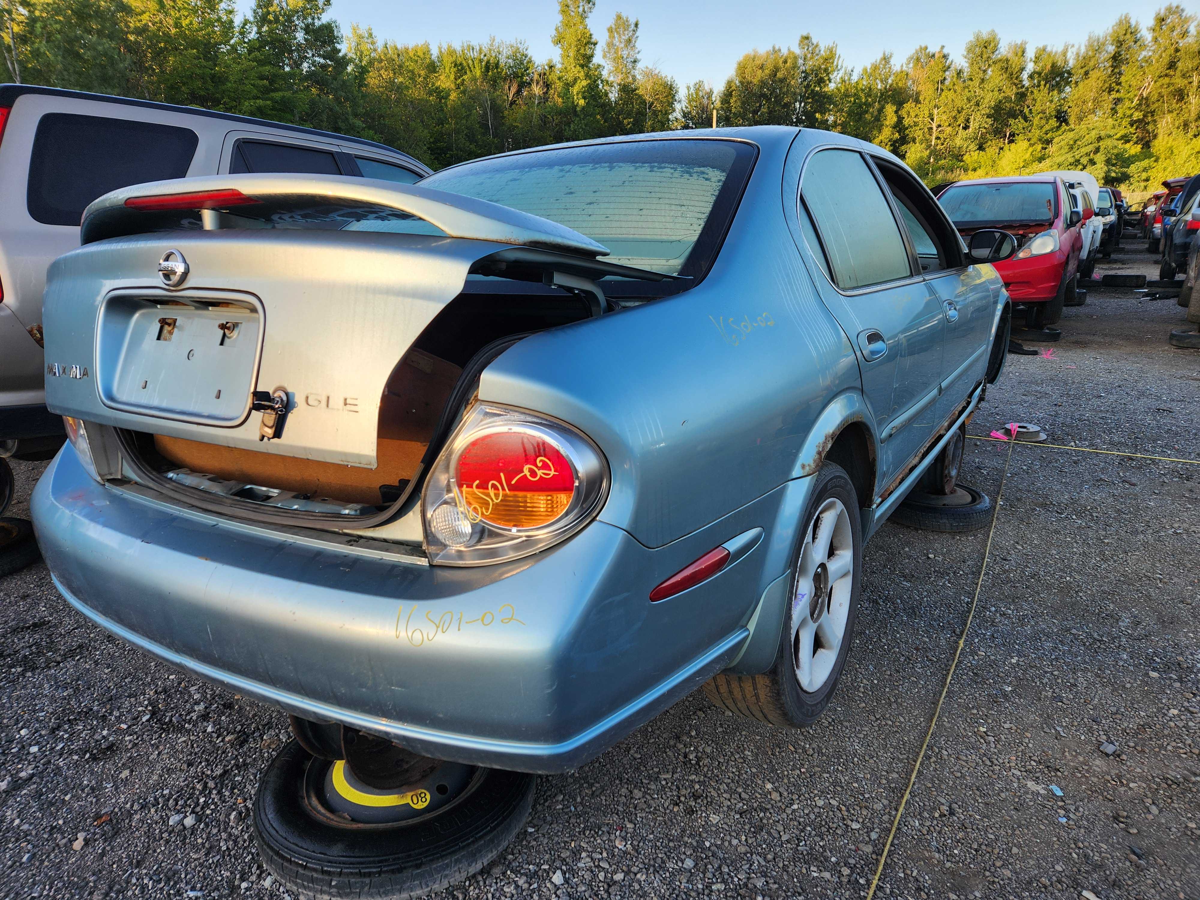 NISSAN MAXIMA 2002