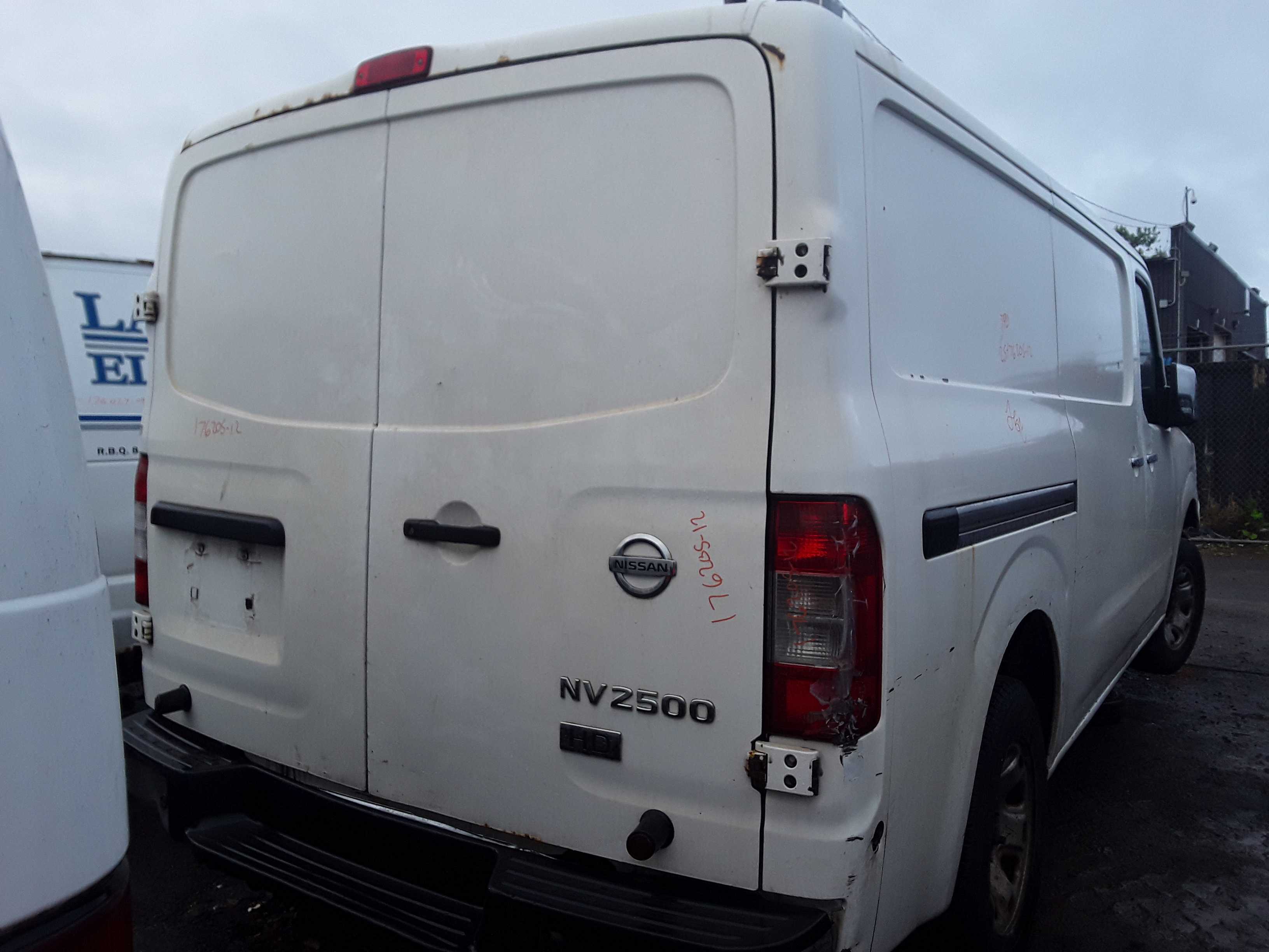 NISSAN NV 2012