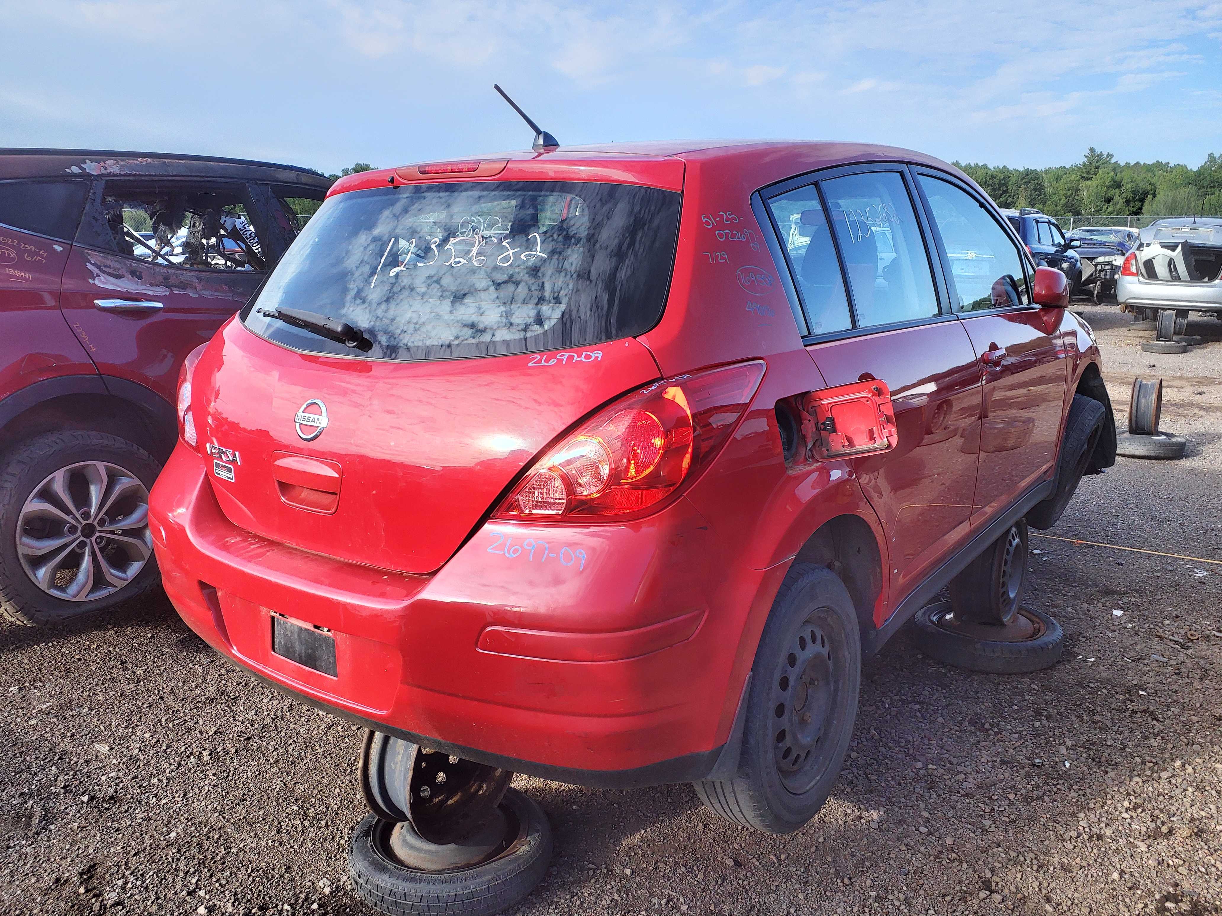 NISSAN VERSA 2009