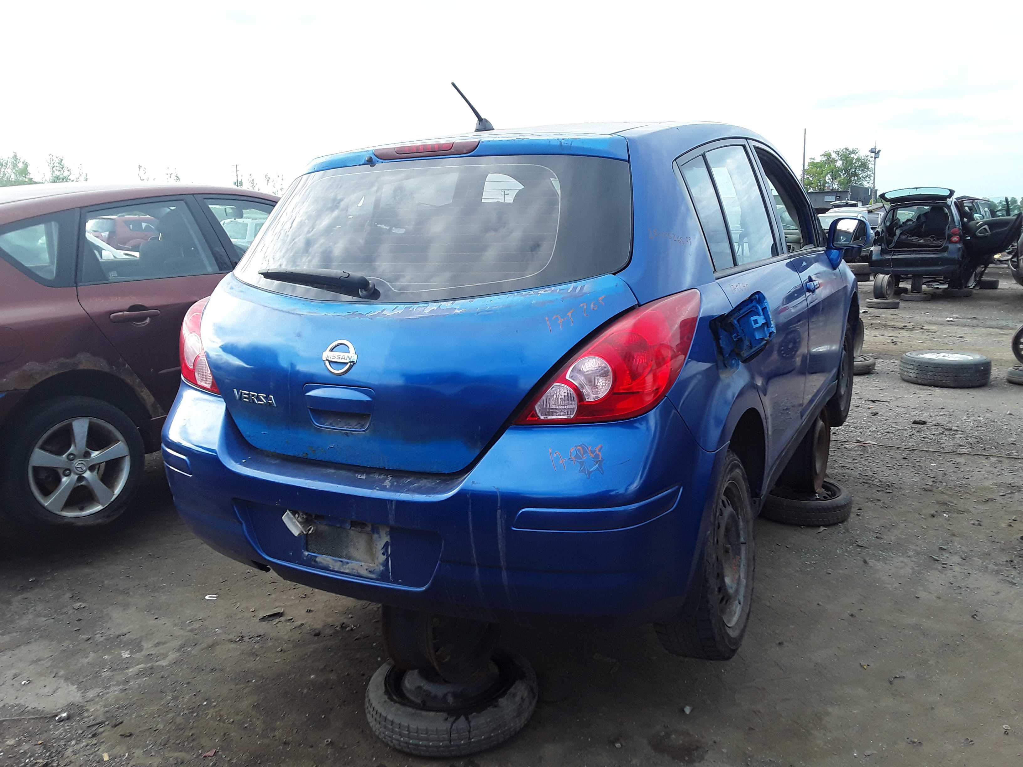 NISSAN VERSA 2009