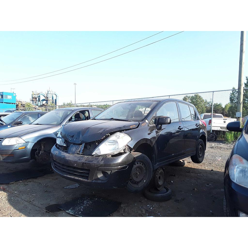 NISSAN VERSA 2011
