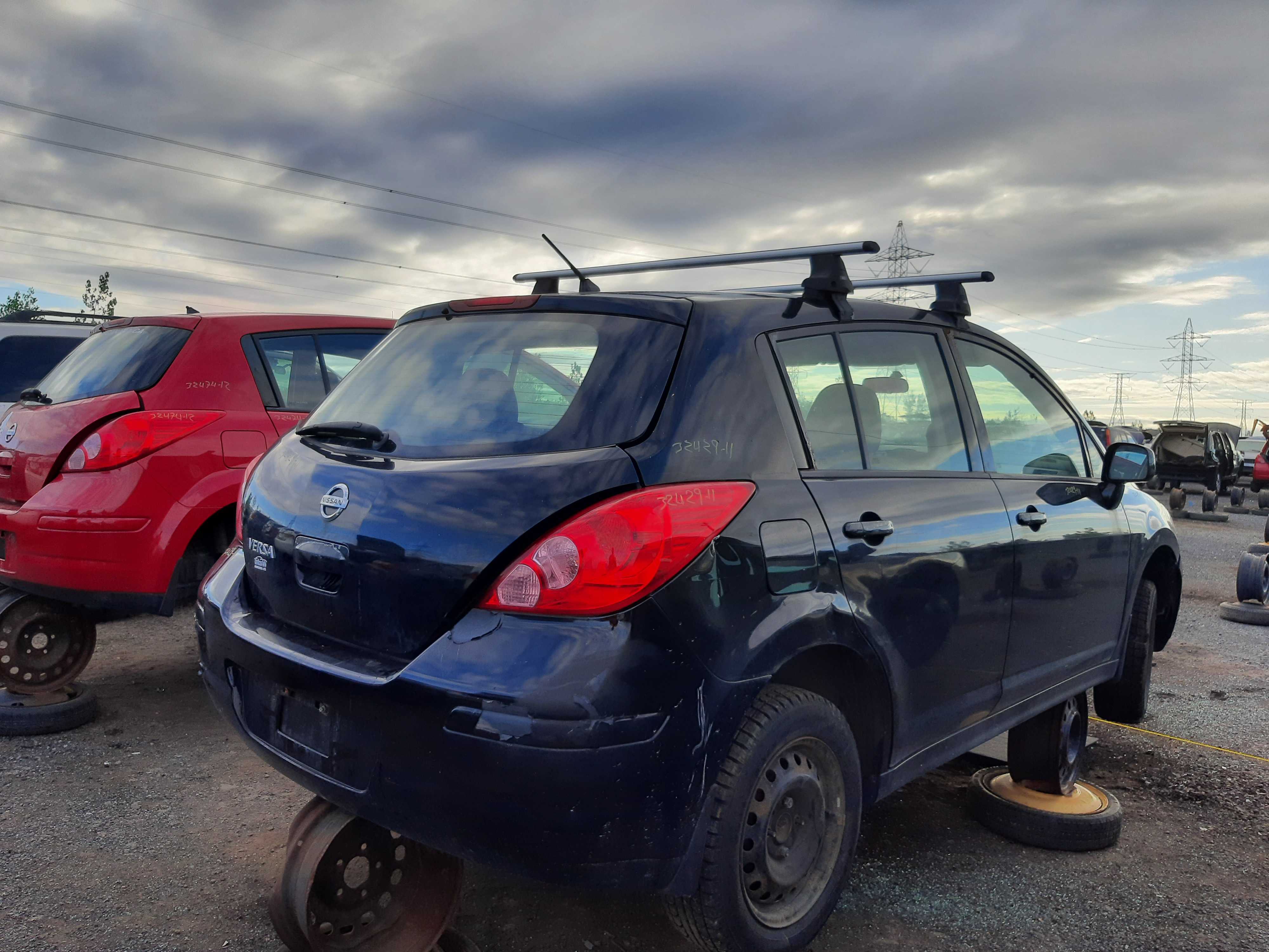 NISSAN VERSA 2011