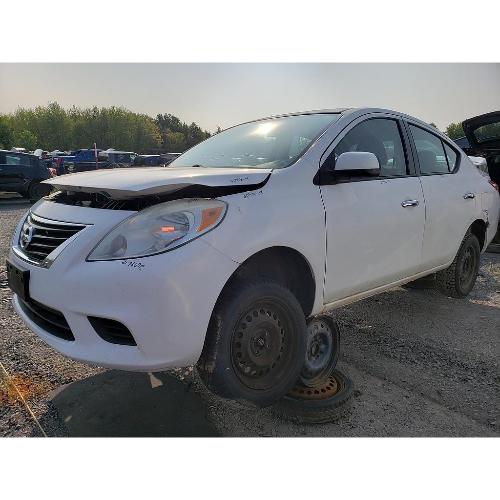 NISSAN VERSA 2014