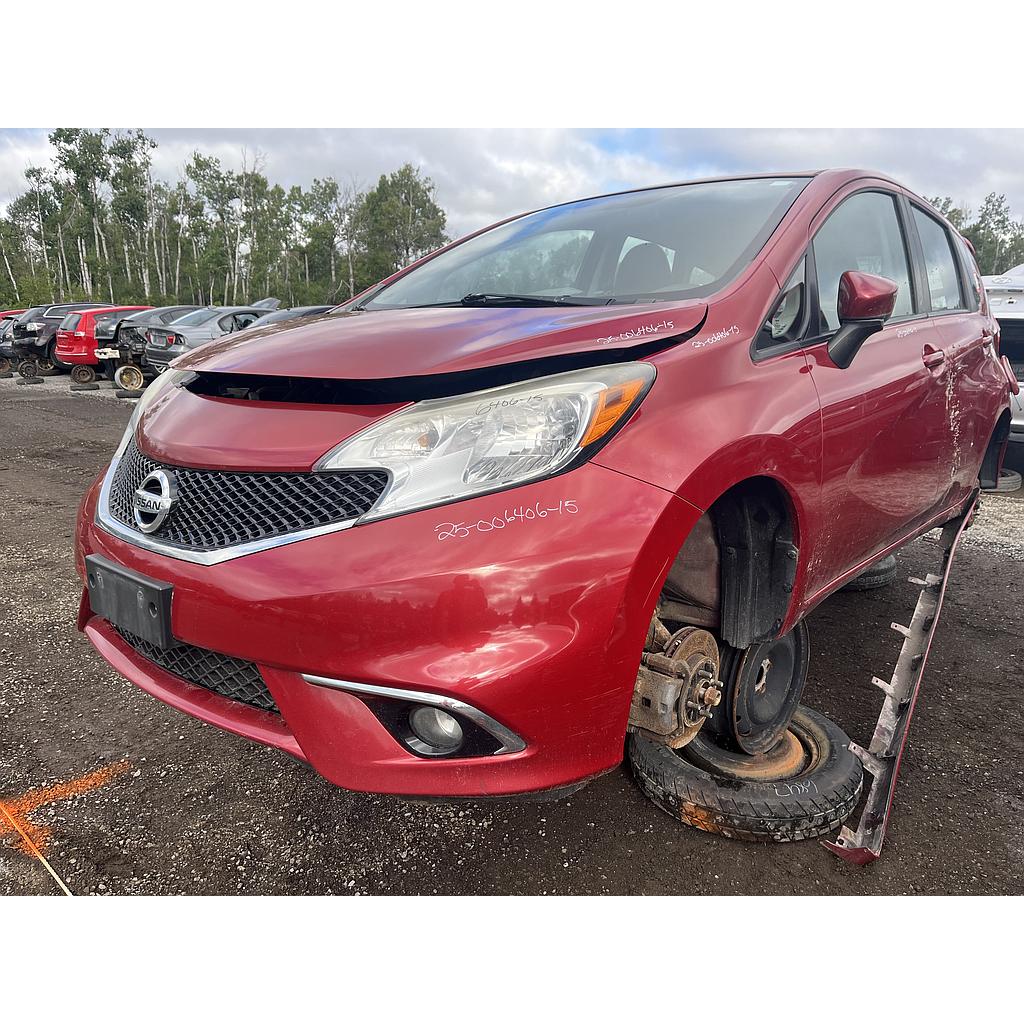 NISSAN VERSA 2015