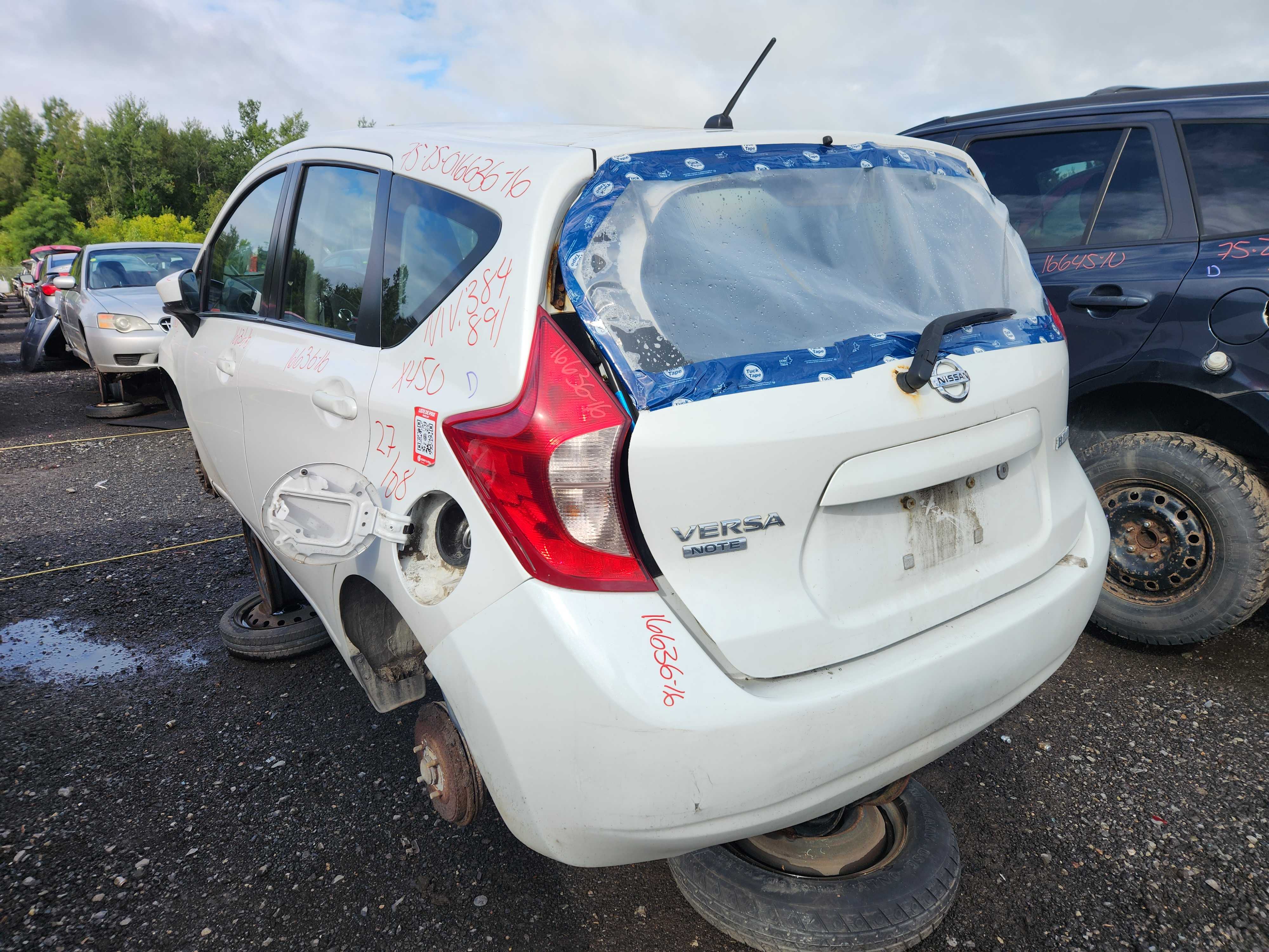 NISSAN VERSA 2016