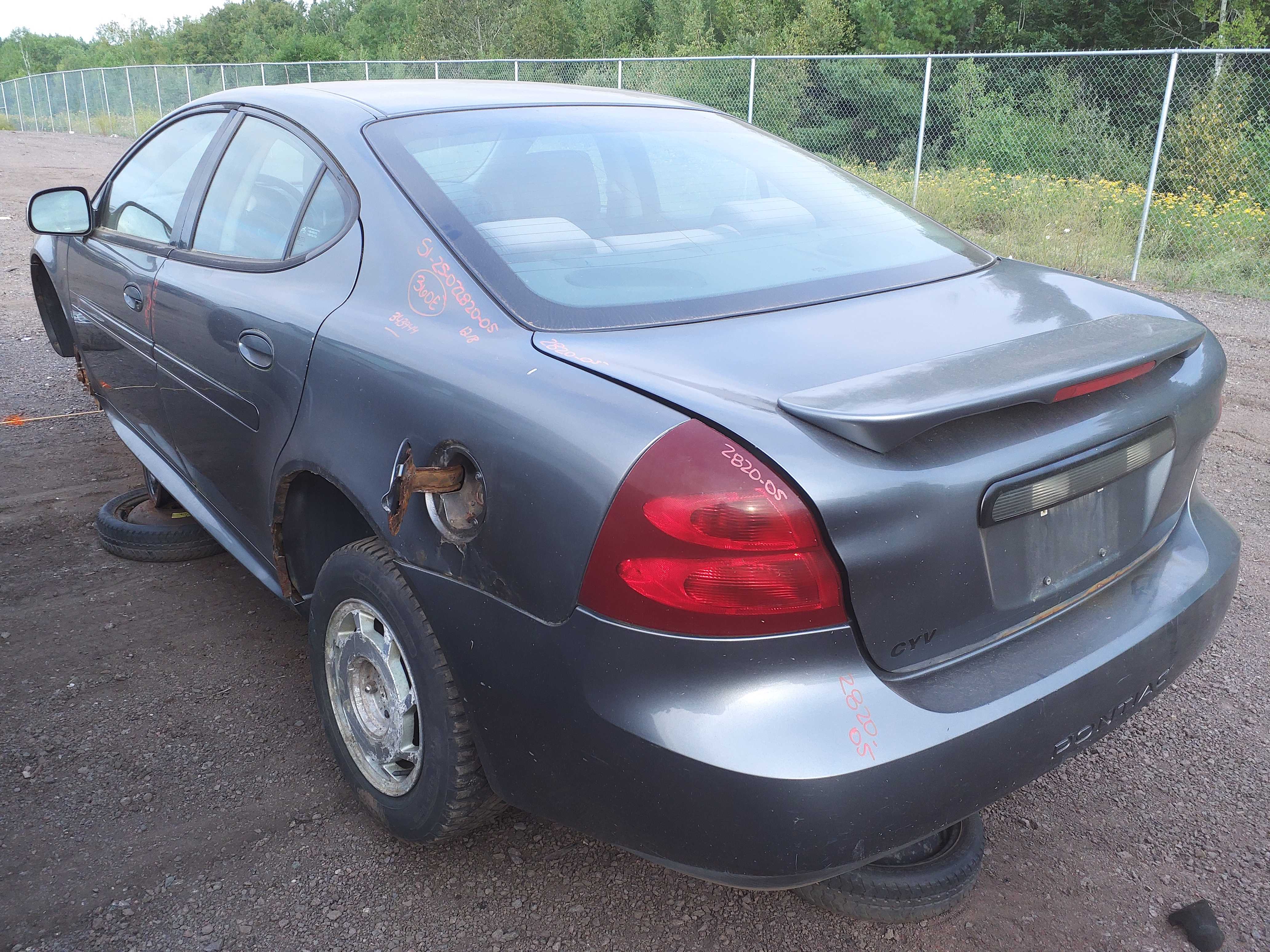 PONTIAC GRAND PRIX 2005