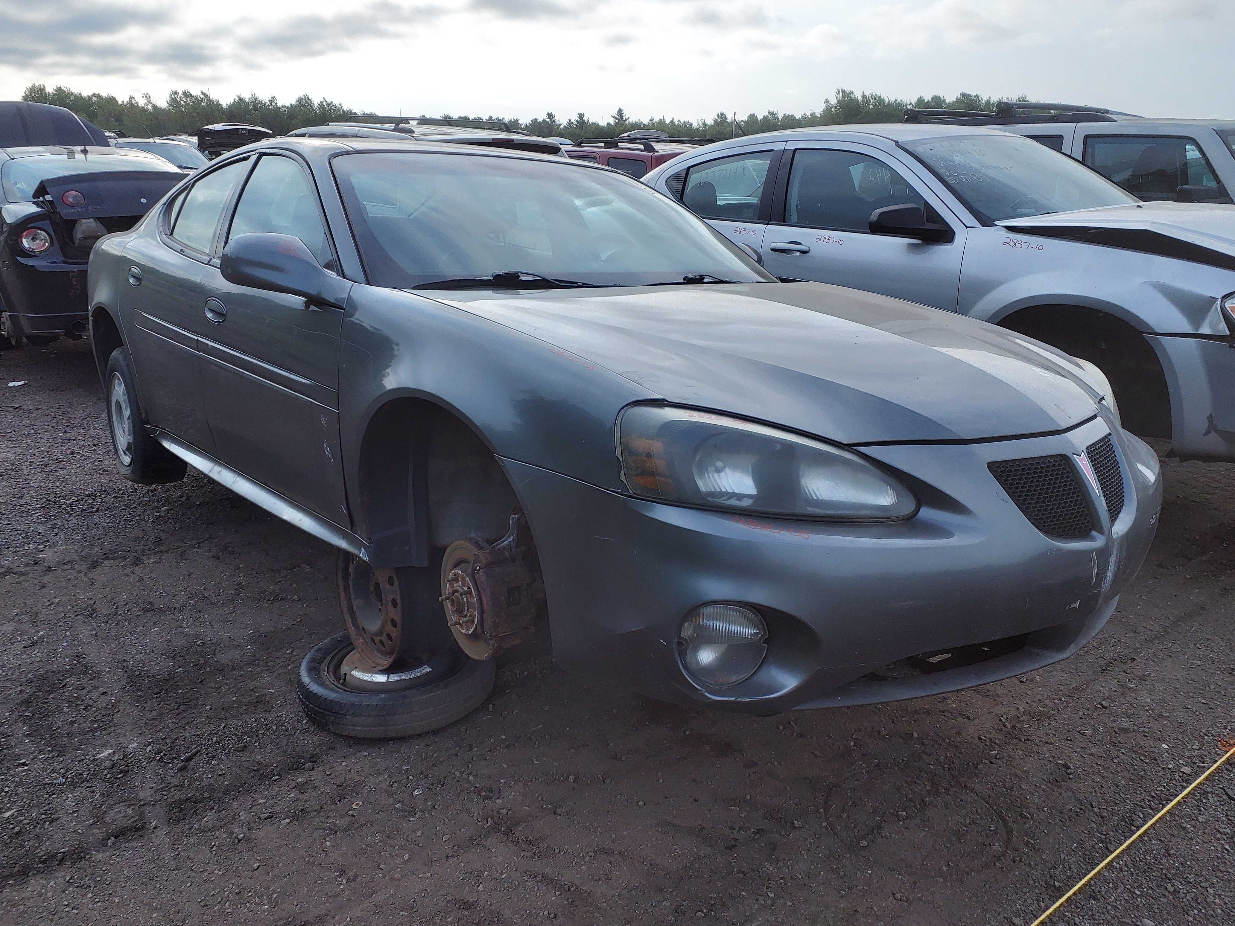 PONTIAC GRAND PRIX 2005